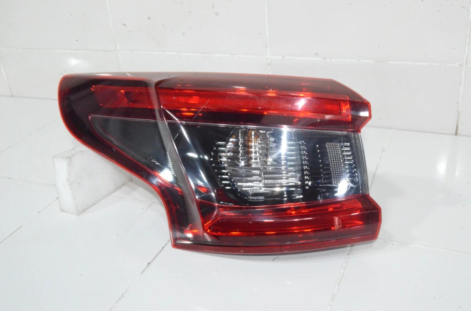 Фонарь NISSAN QASHQAI 2017+ 26555HV00A J11, левый