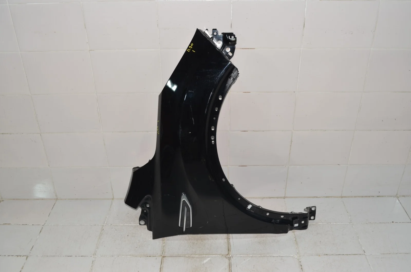 Крыло Ford Kuga 2016+ 2344151 CBS, переднее правое