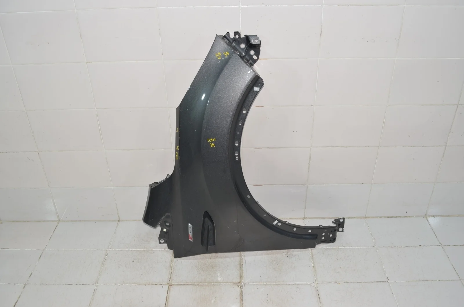 Крыло Ford Kuga 2016+ 2344151 CBS, переднее правое