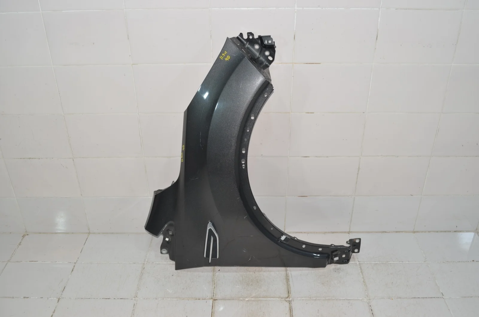 Крыло Ford Kuga 2016+ 2344151 CBS, переднее правое