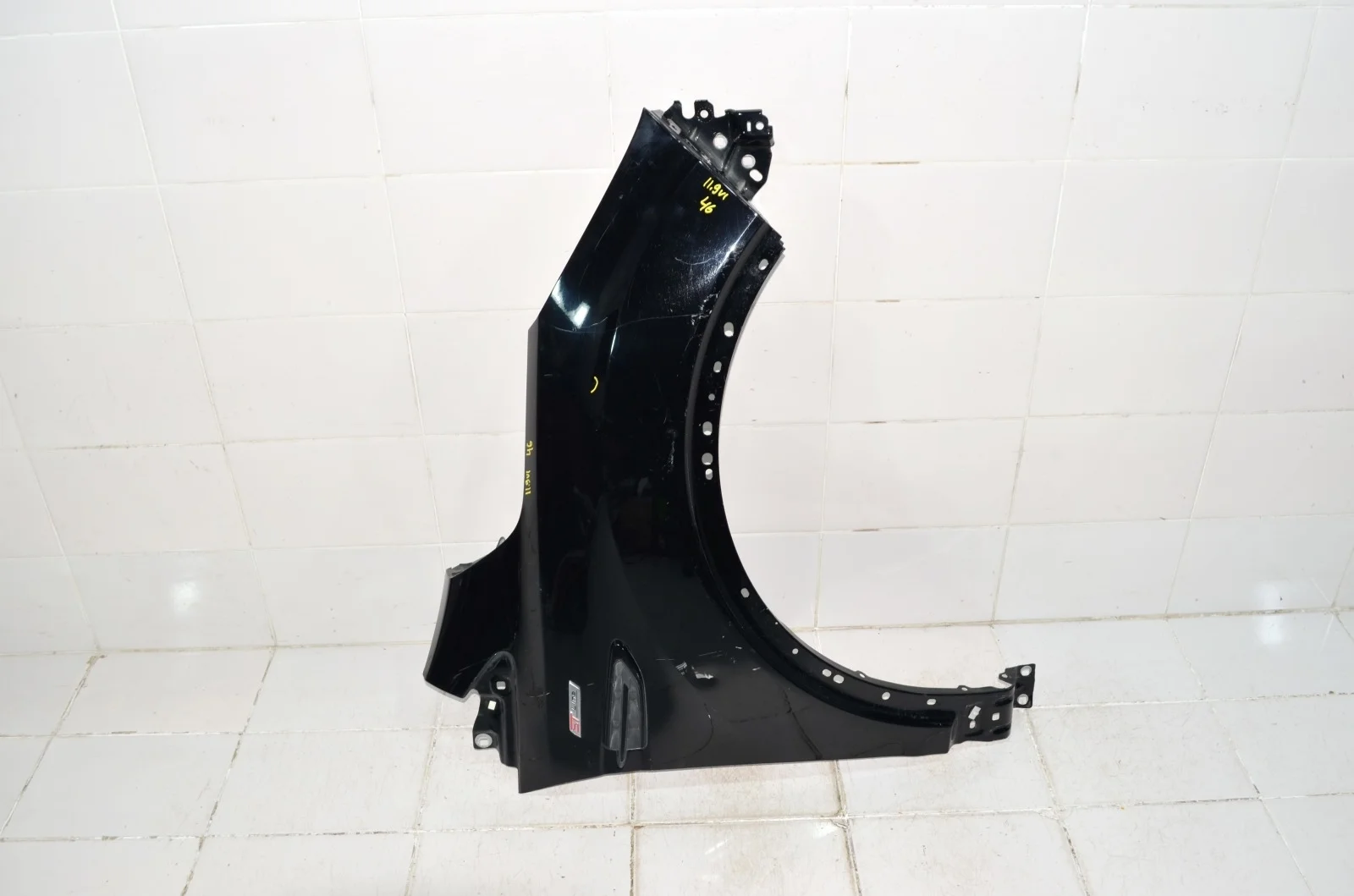 Крыло Ford Kuga 2016+ 2344151 CBS, переднее правое