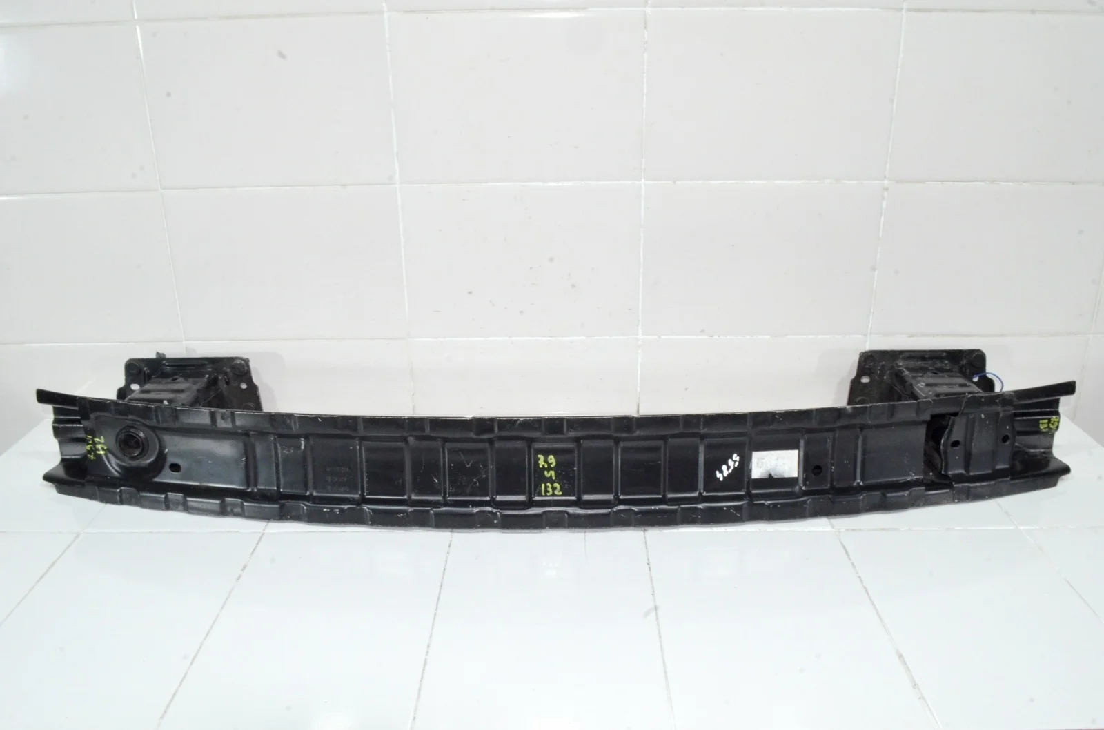 Усилитель бампера Mercedes-Benz GLA-Class 2013+ A1176100014 X156, задний