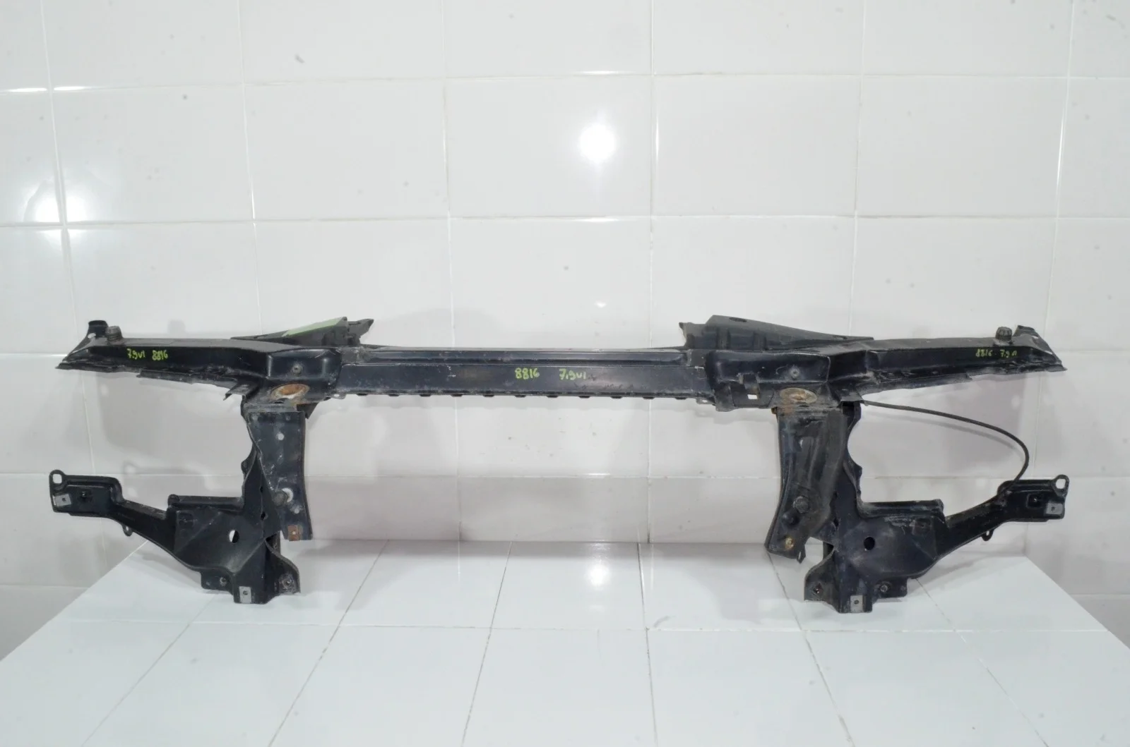 Панель передняя (телевизор) BMW X5 1999-2006 51718402319 E53