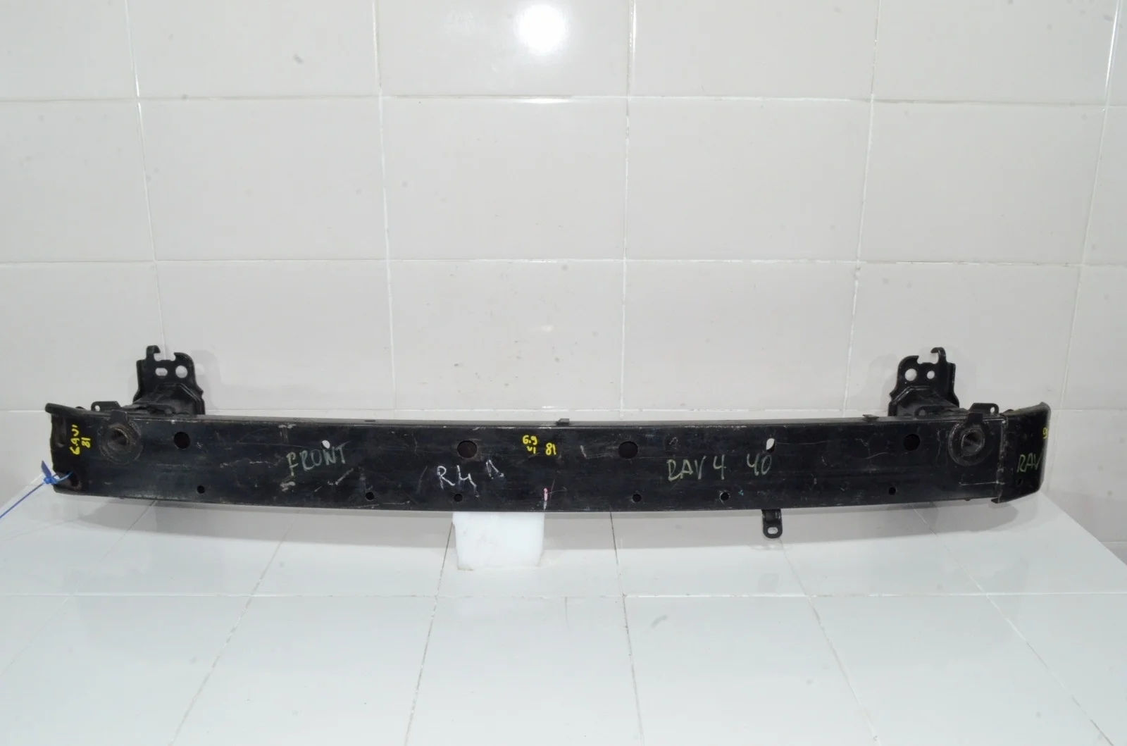 Усилитель бампера TOYOTA RAV 4 2012-2019 5202142120 A40, передний