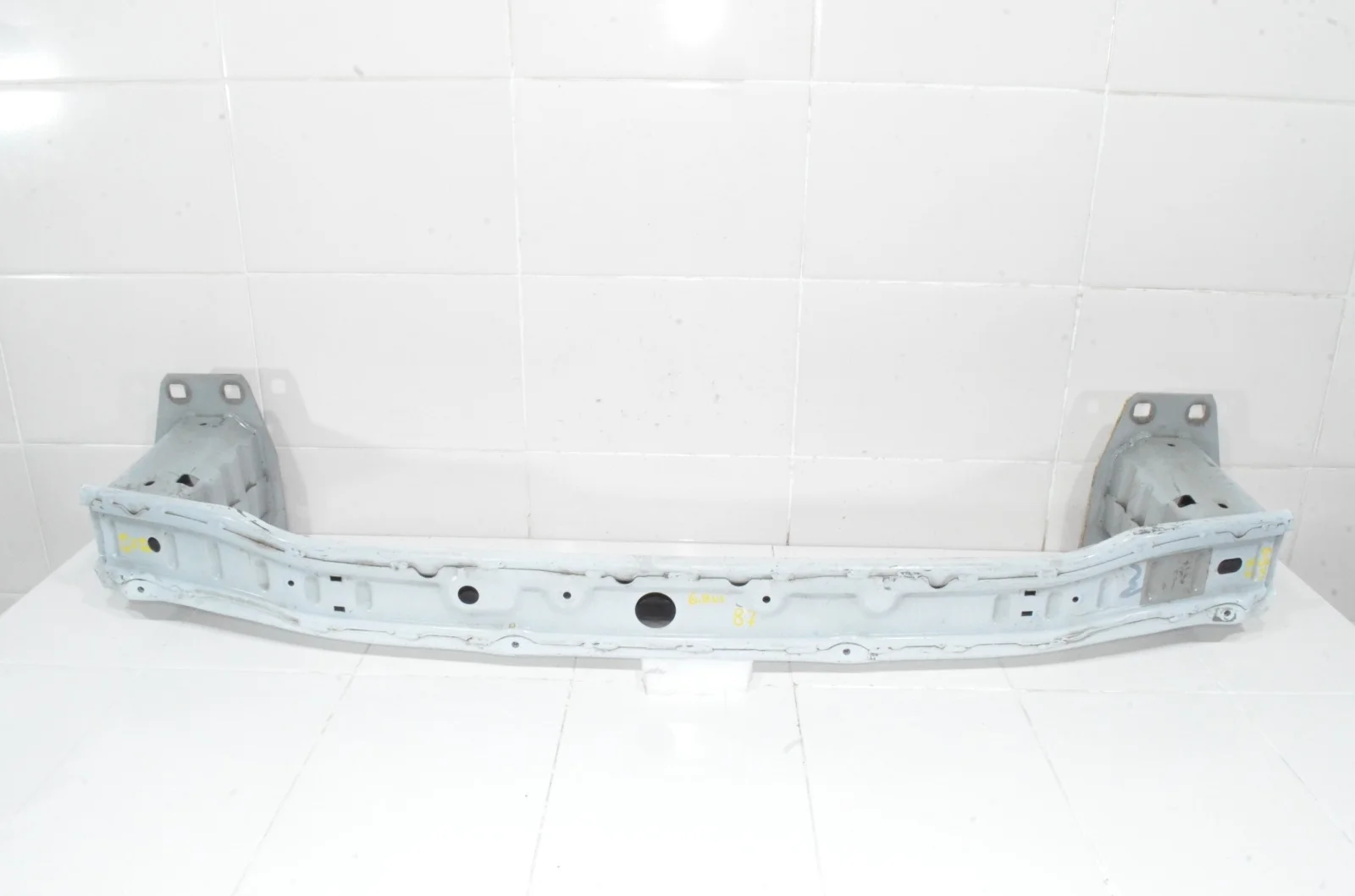 Усилитель бампера LAND ROVER DISCOVERY SPORT 2015+ LR059013 L550, передний