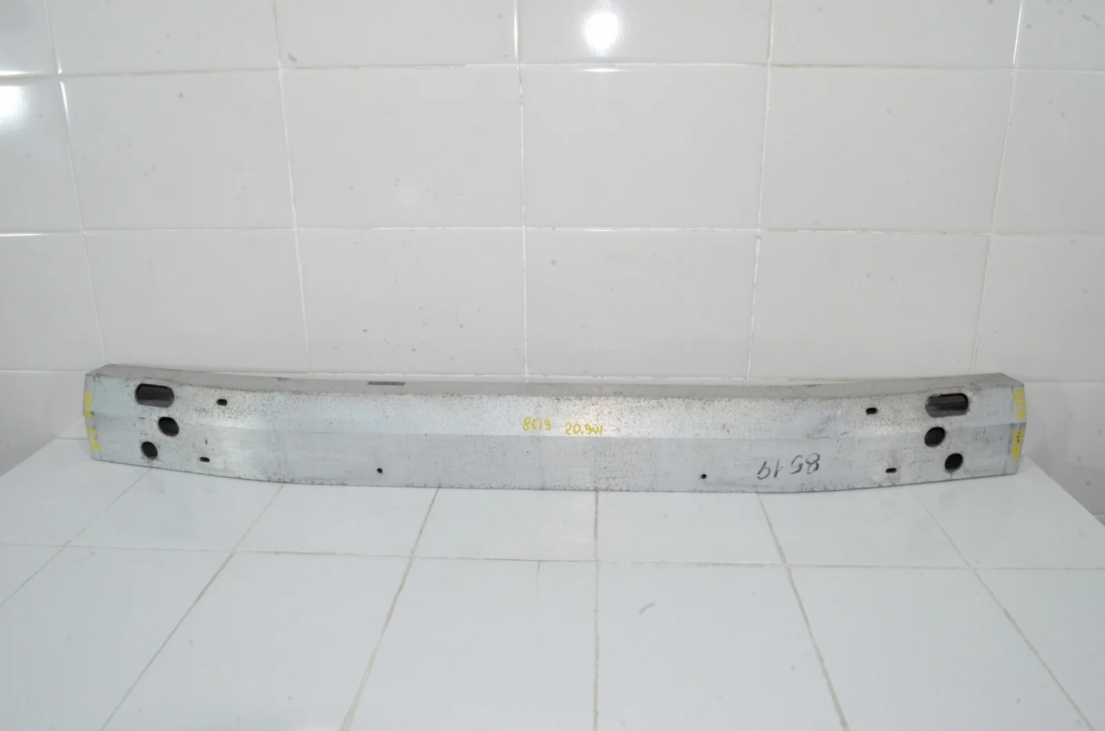 Усилитель бампера LEXUS RX330 2005 5213148061 XU30, передний