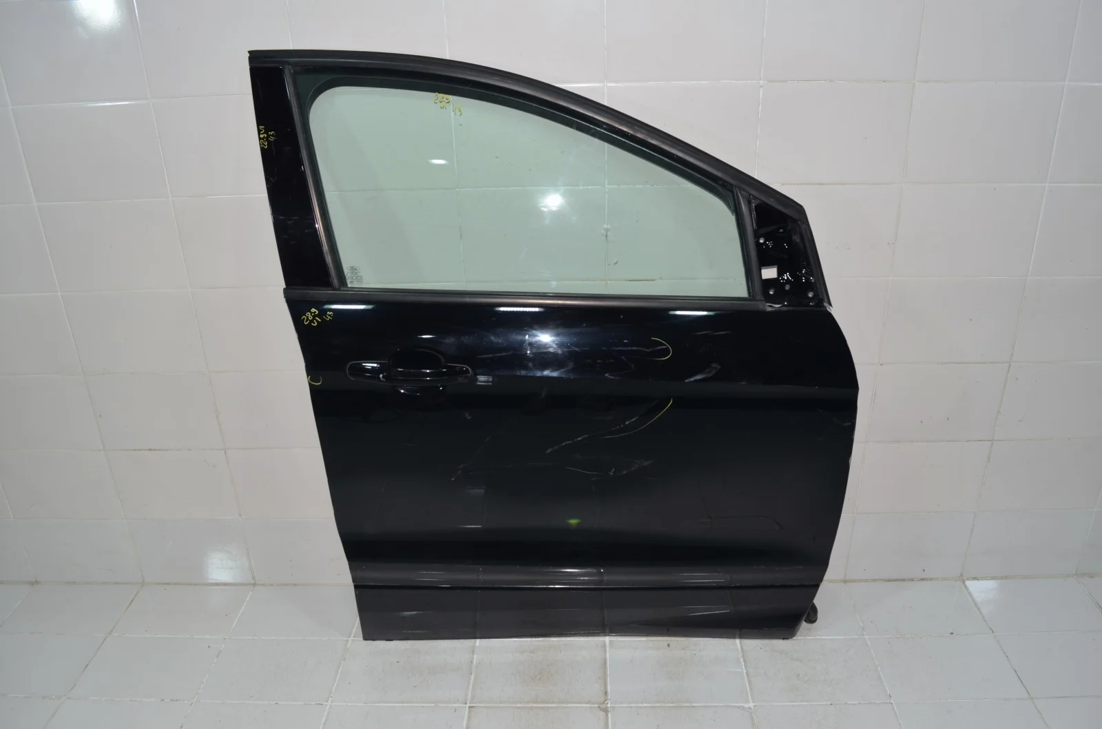 Дверь Ford Kuga 2012+ 2387793 CBS, передняя правая