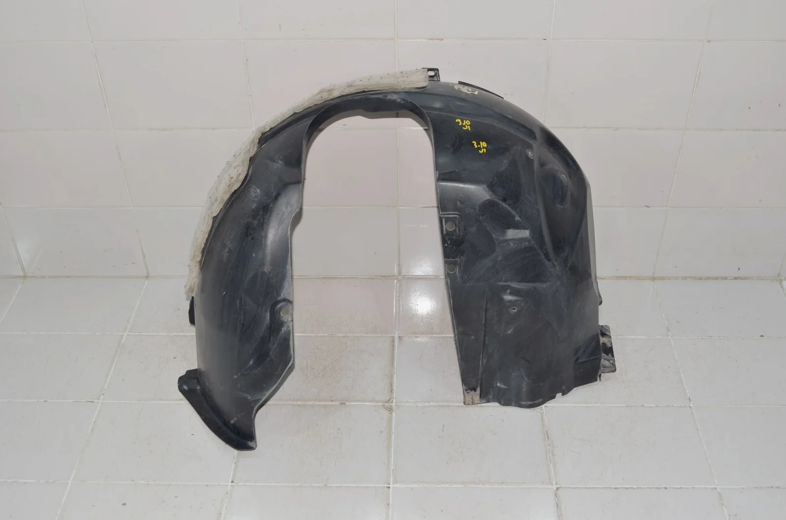 Подкрылок Ford Kuga 2012+ 1788548 CBS, передний левый