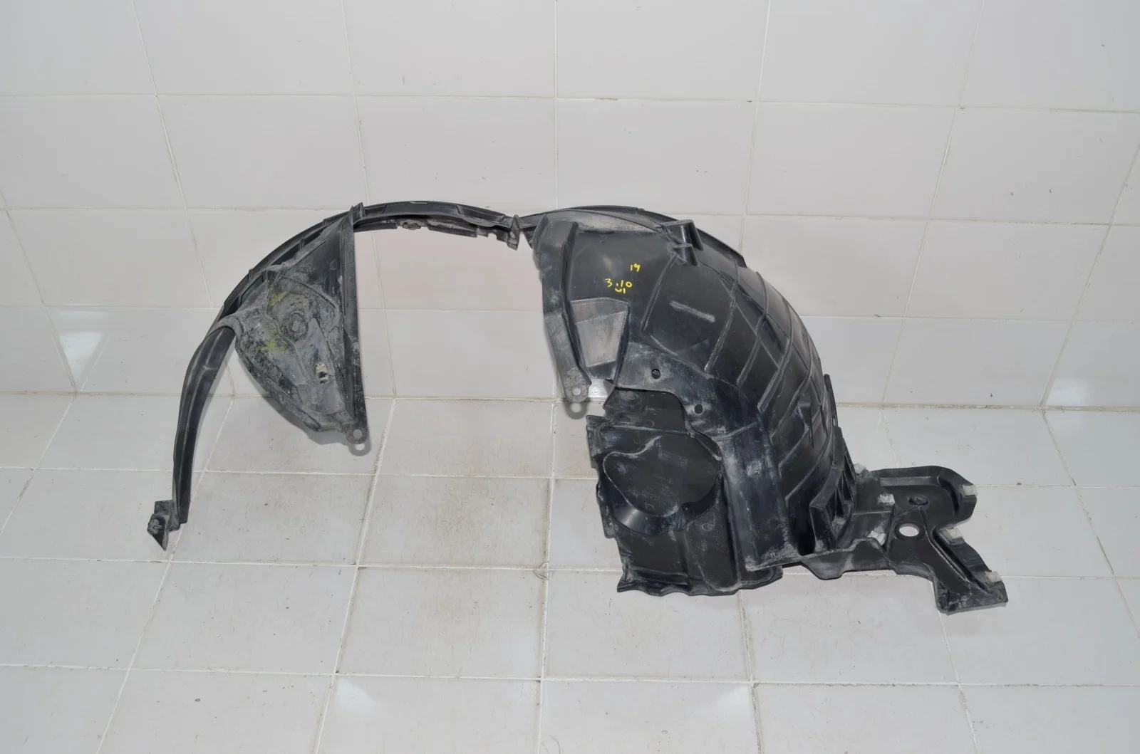 Подкрылок NISSAN X-TRAIL 2013+ 638434CB0A T32, передний левый