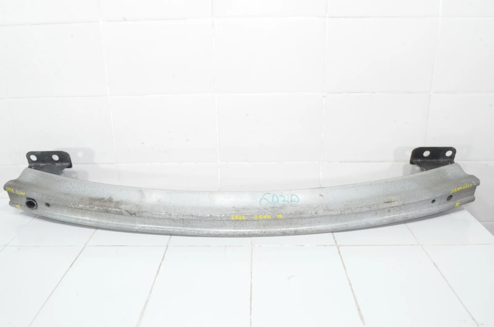 Усилитель бампера AUDI Q7 2010 4L0807309 4L, задний