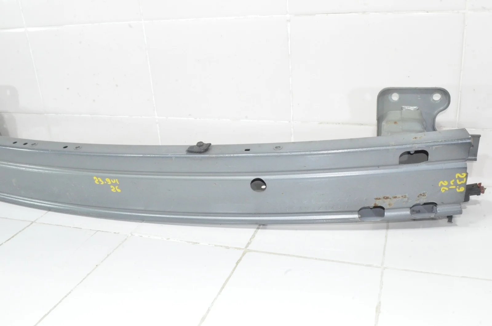 Усилитель бампера NISSAN QASHQAI 2015 F20304EAMA J11, передний