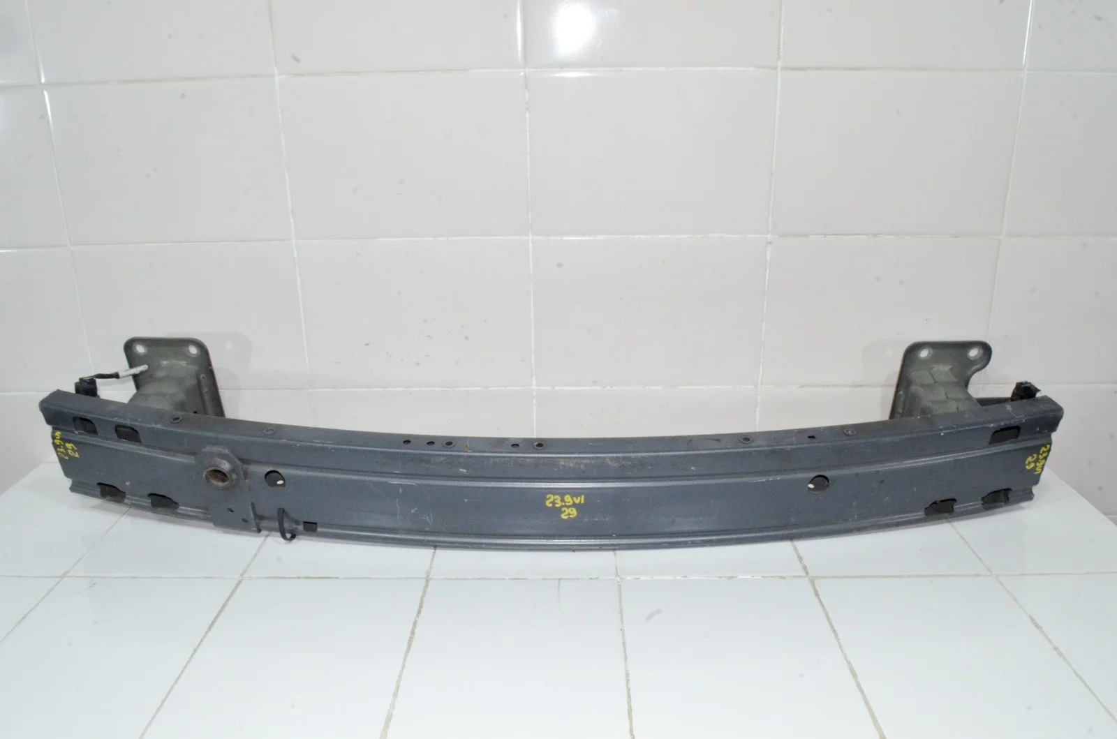 Усилитель бампера NISSAN QASHQAI 2015 F20304EAMA J11, передний