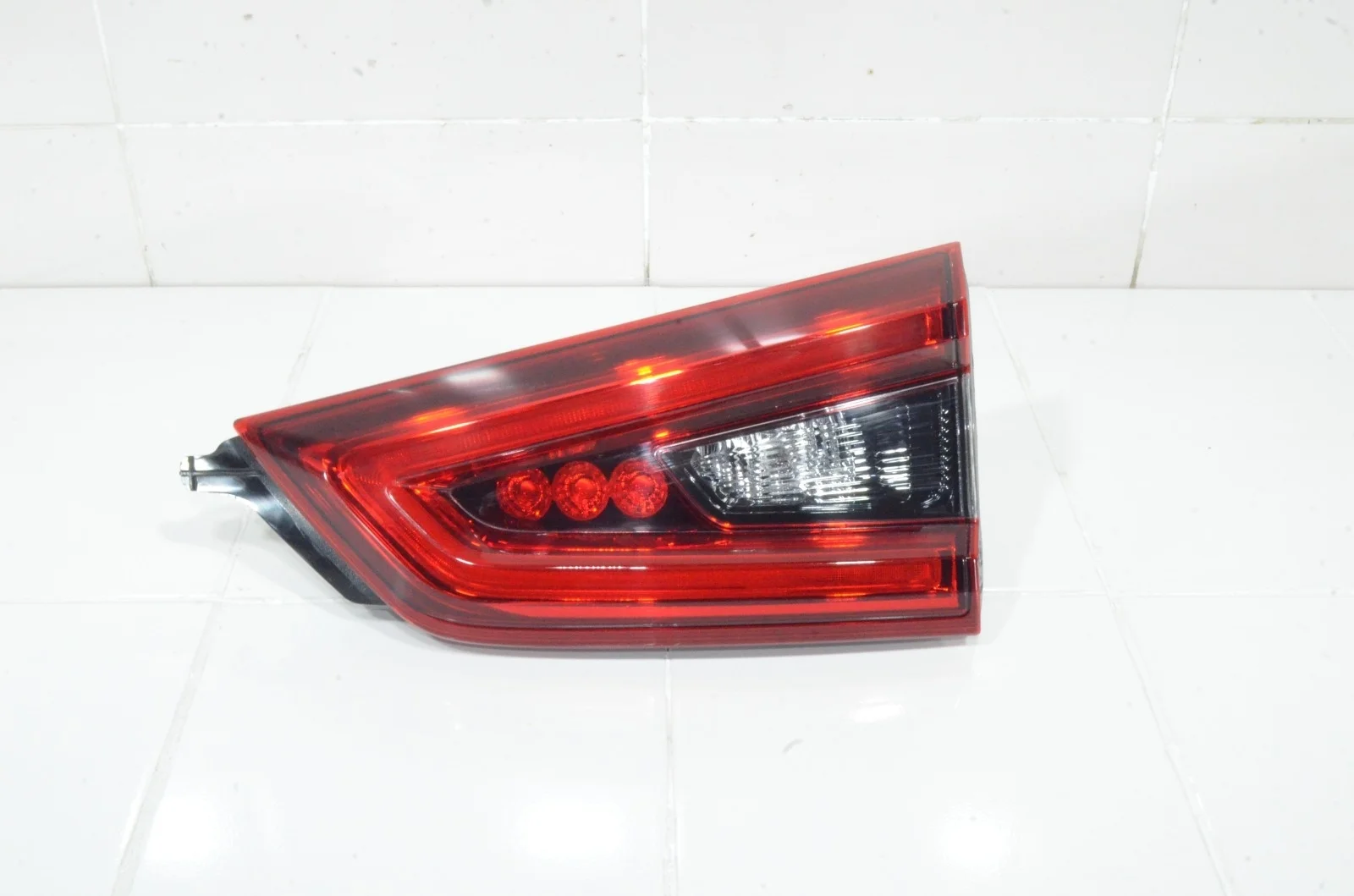 Фонарь NISSAN QASHQAI 2017+ 26550HV05A J11, правый