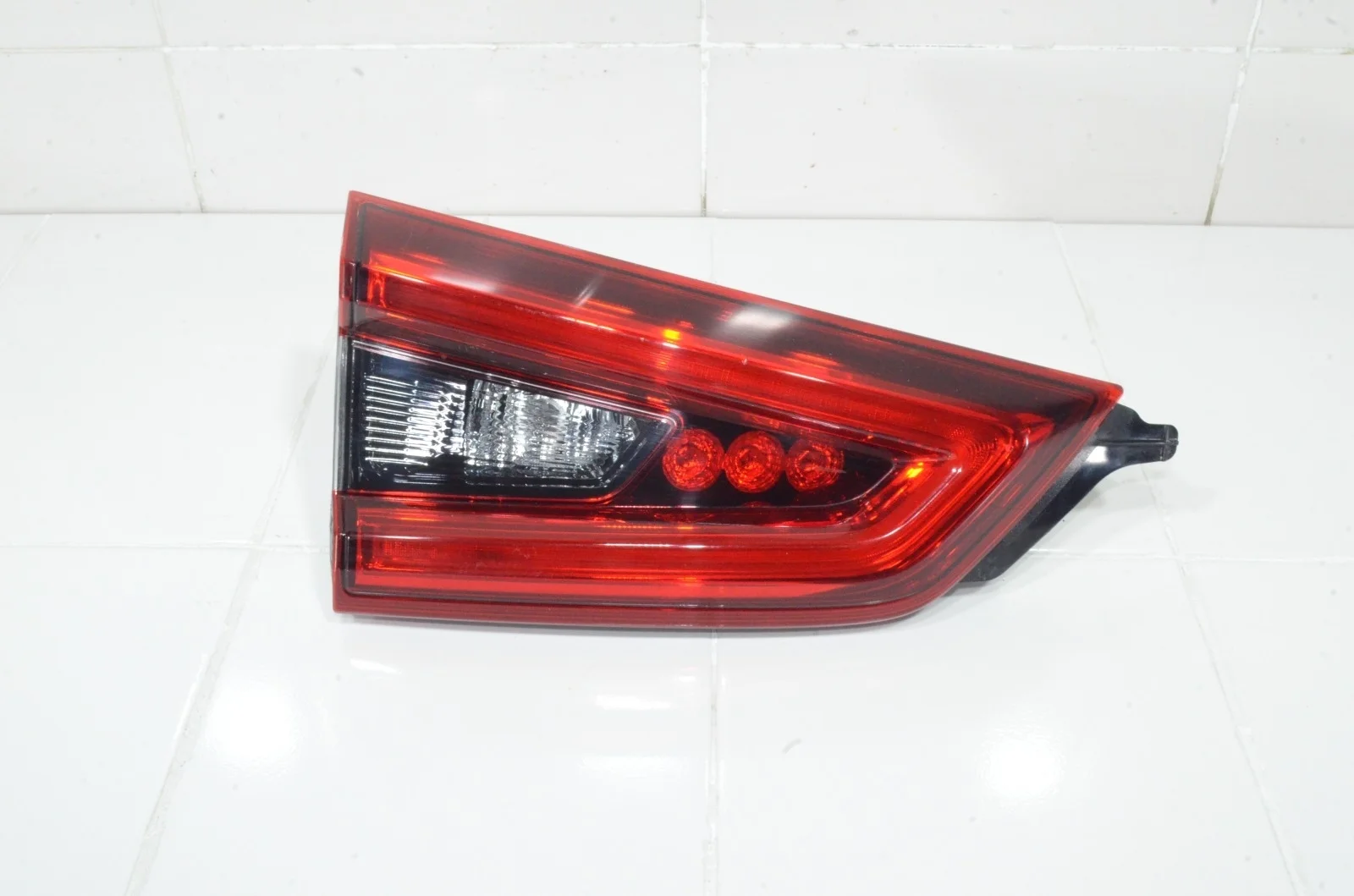 Фонарь NISSAN QASHQAI 2017+ 26555HV05A J11, левый