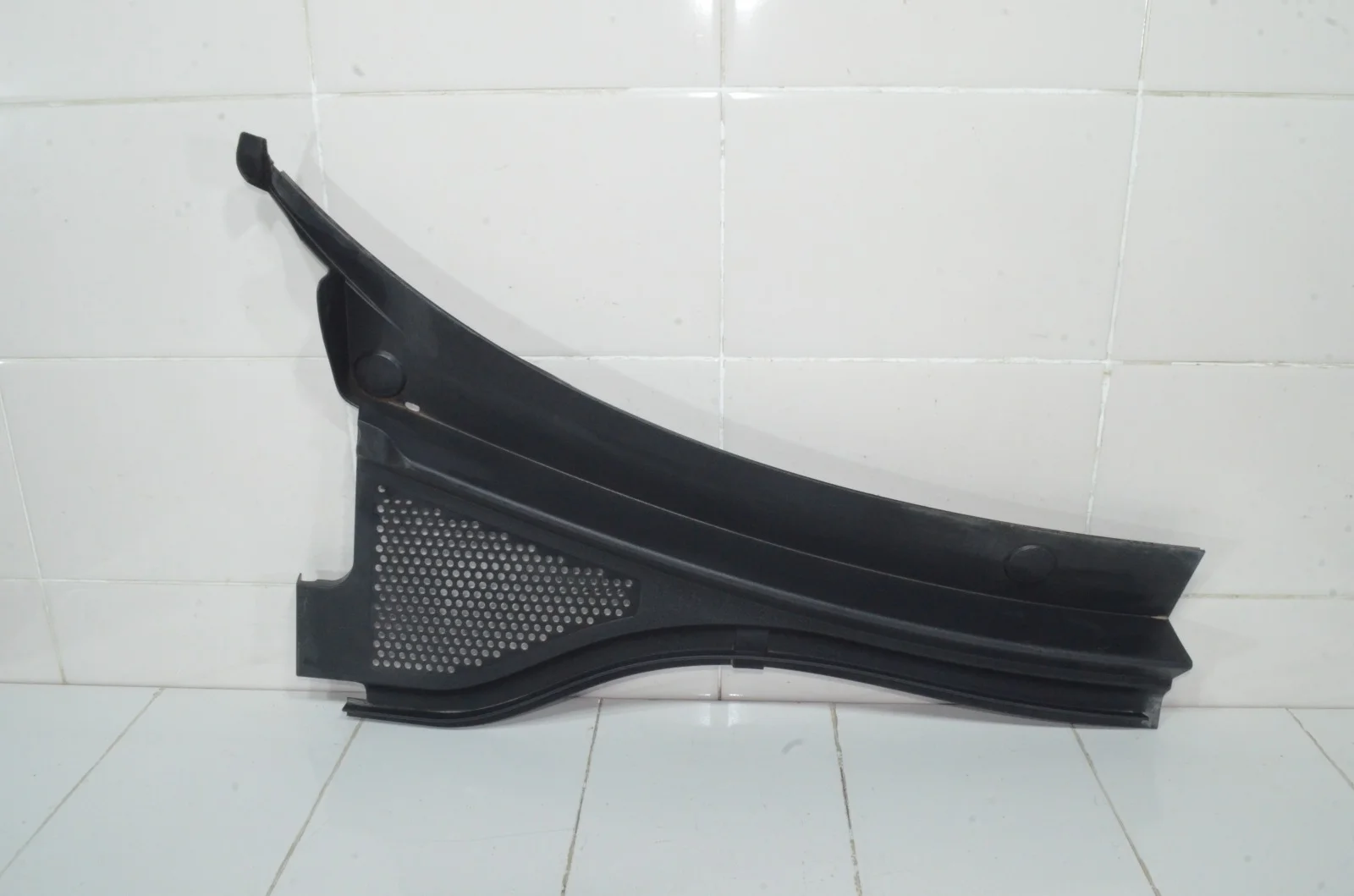 Жабо решетка VOLKSWAGEN TIGUAN 2016+ 5NB819404C AD1, правое