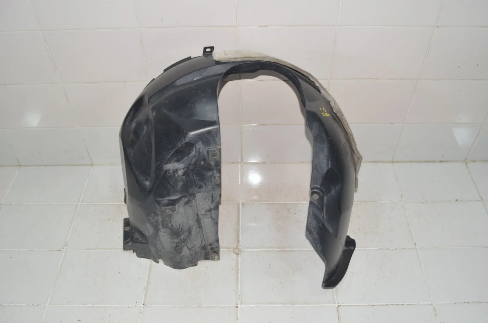 Подкрылок Ford Kuga 2012+ 1799612 CBS, передний правый