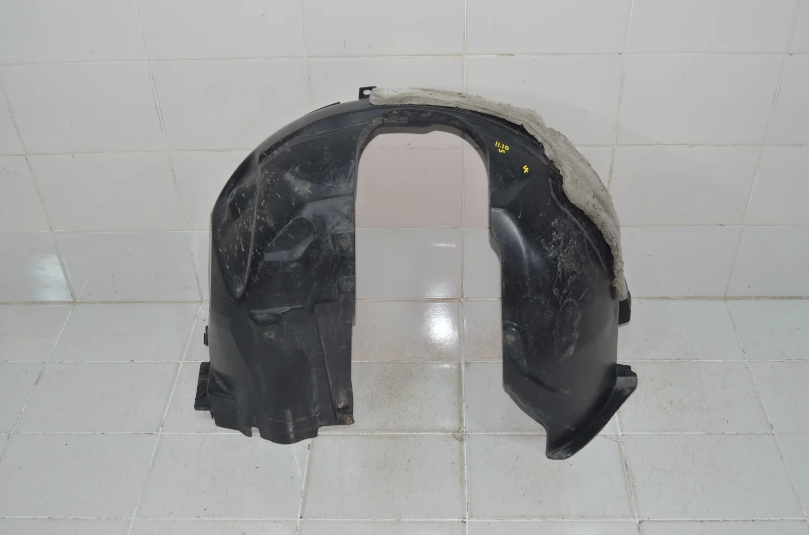 Подкрылок Ford Kuga 2013+ 1799612 CBS, передний правый