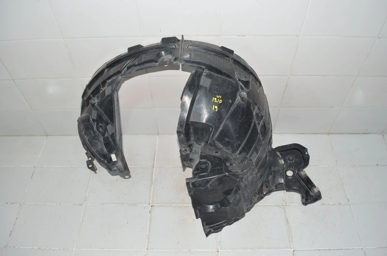 Подкрылок NISSAN X-TRAIL 2013+ 638434CB0A T32, передний левый