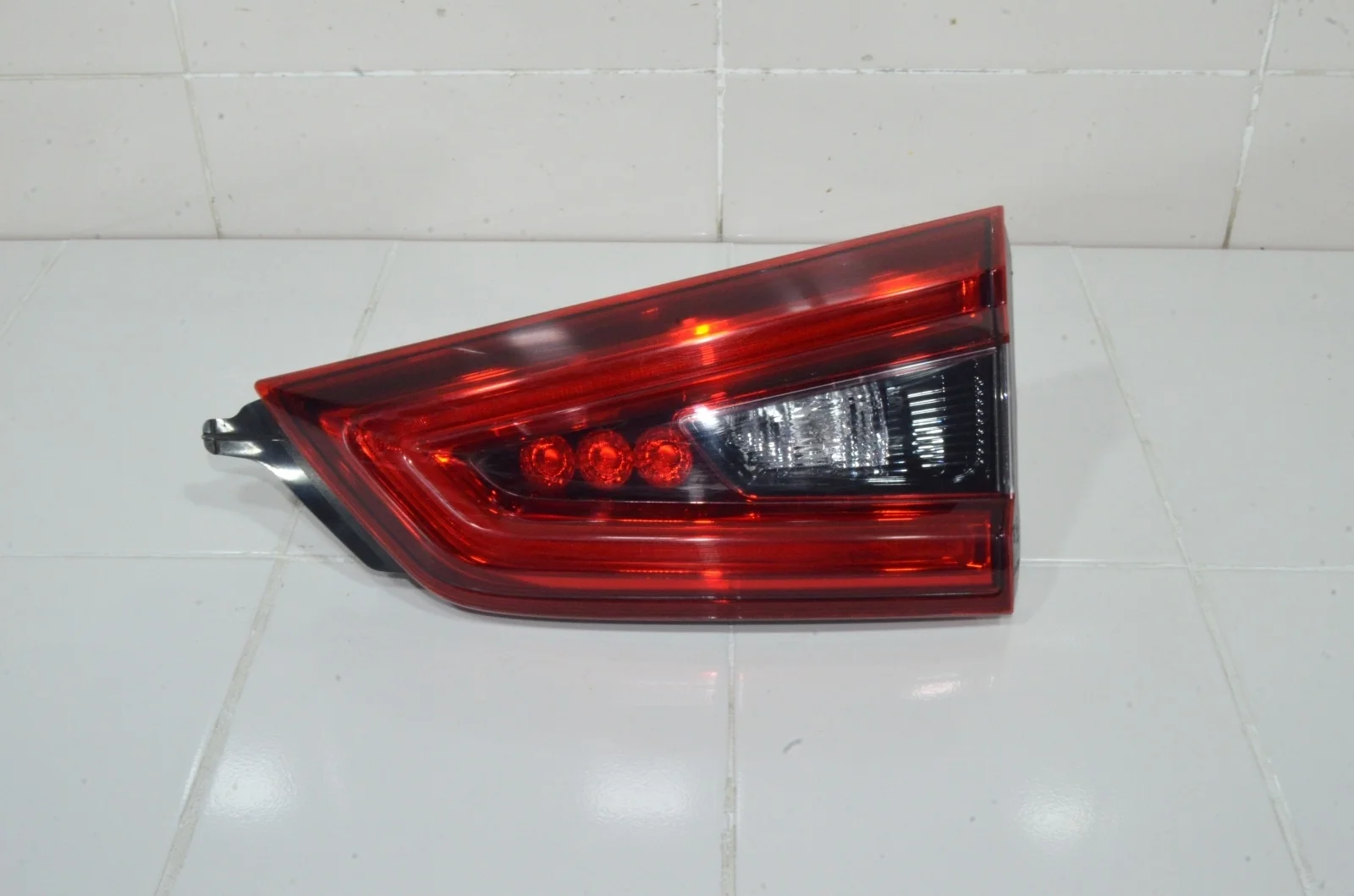 Фонарь NISSAN QASHQAI 2017+ 26550HV05A J11, задний правый