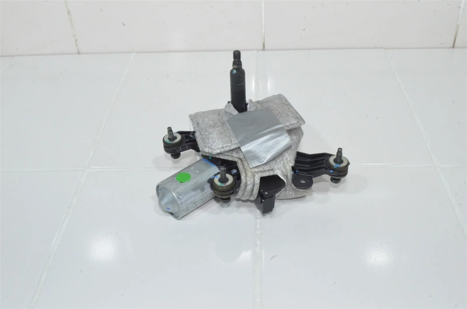 Мотор стеклоочистителя NISSAN QASHQAI 2013+ 287104BA0A J11, задний