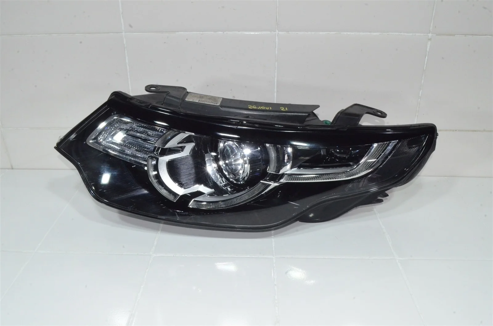 Фара LAND ROVER DISCOVERY SPORT 2015+ LR060888 L550, левая