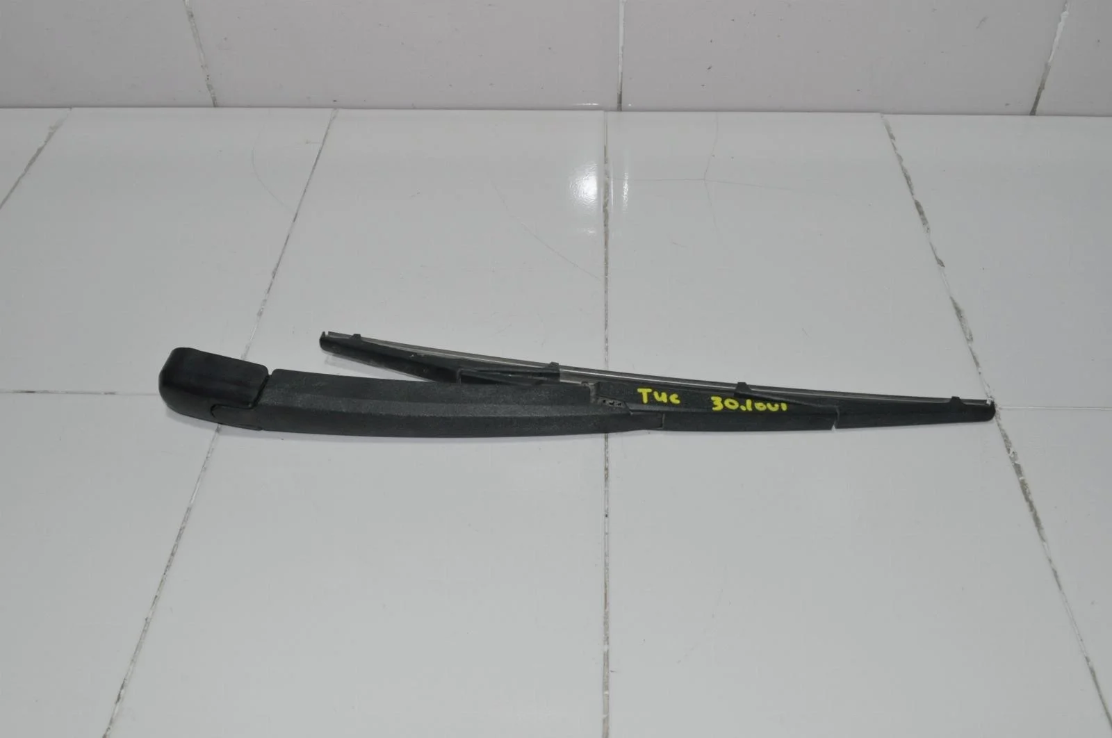 Поводок стеклоочистителя Hyundai Tucson 2015+ 988152J000 TL, задний