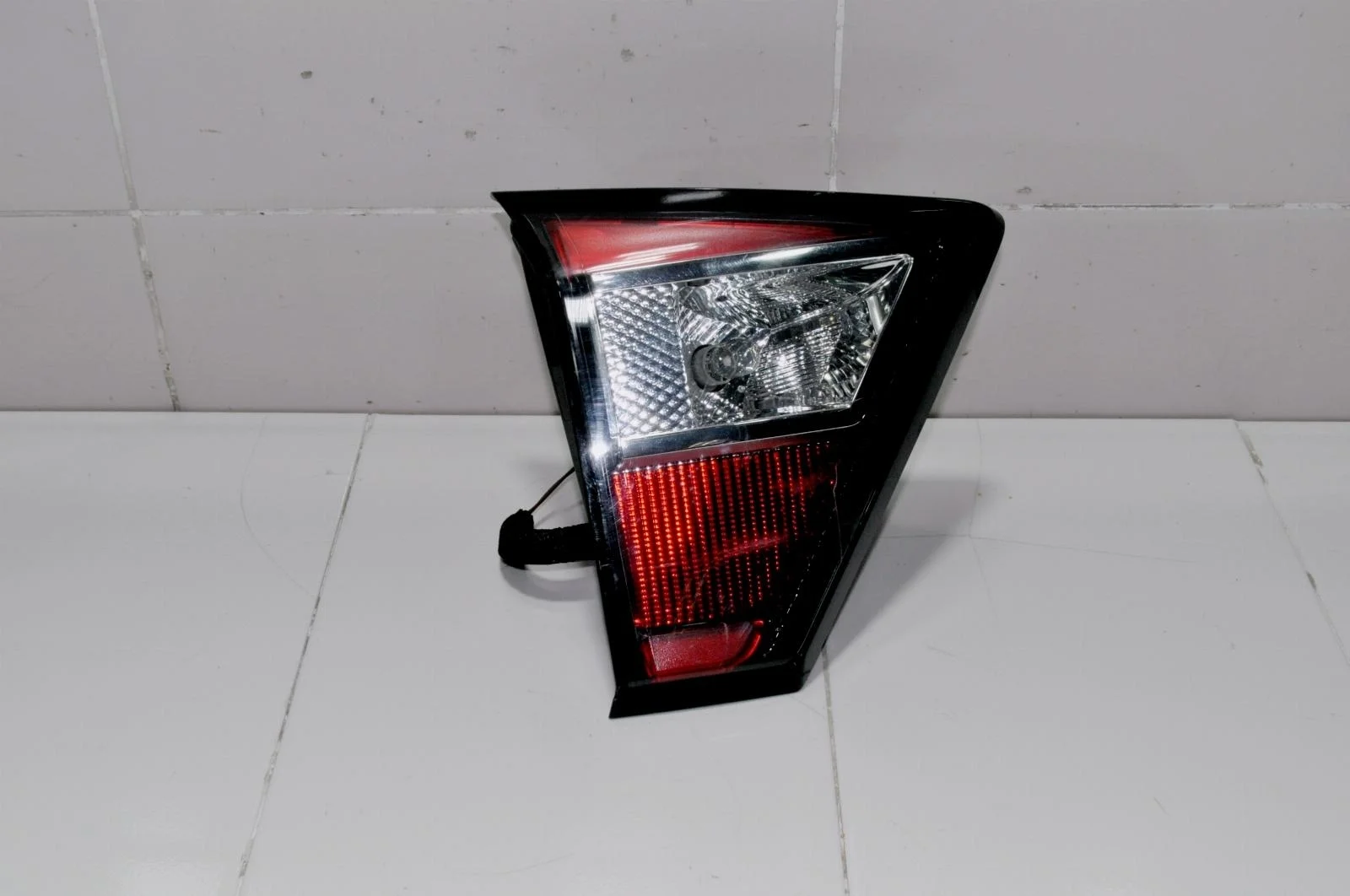 Фонарь Ford Kuga 2016+ 2069172 CBS, задний левый