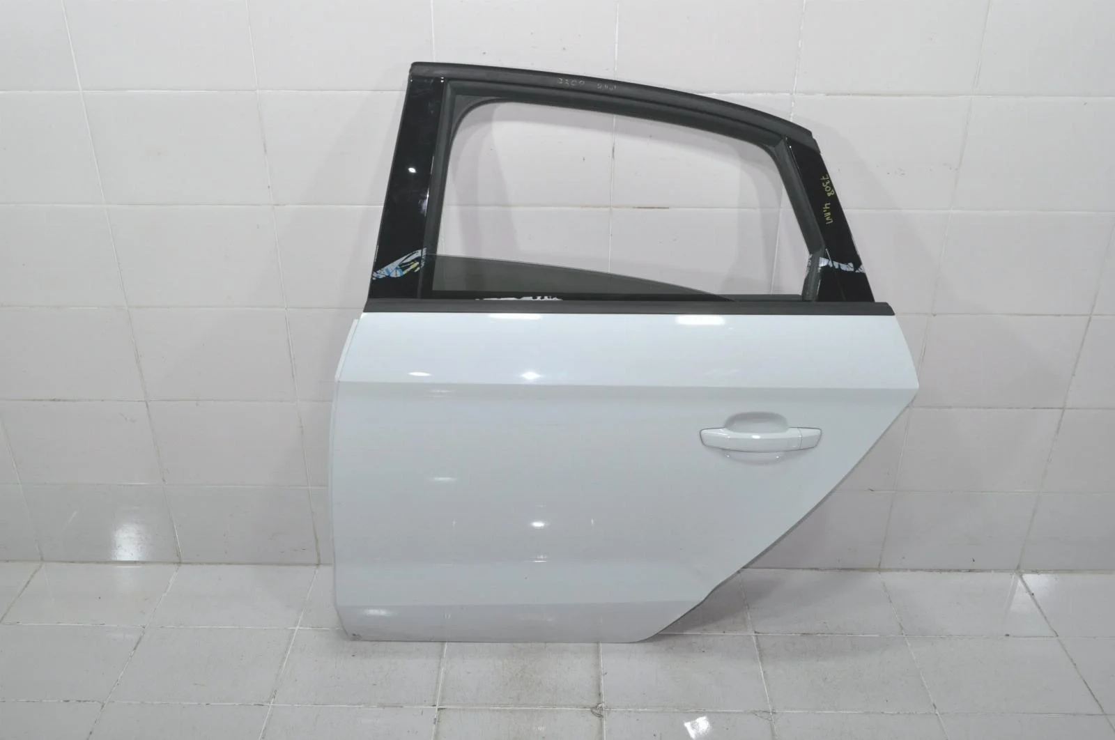 Дверь AUDI A3 2016 8V5833051A 8V СЕДАН, задняя левая