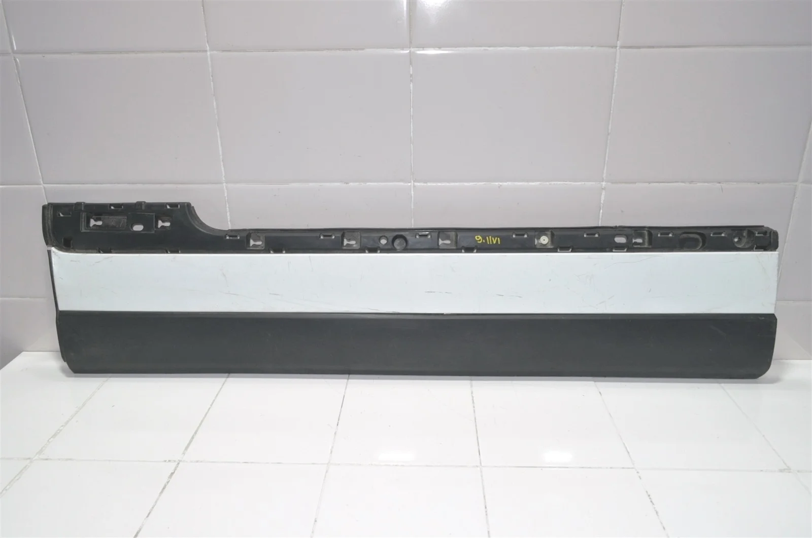 Накладка двери LAND ROVER RANGE ROVER 2012+ LR048805 L405, передняя левая