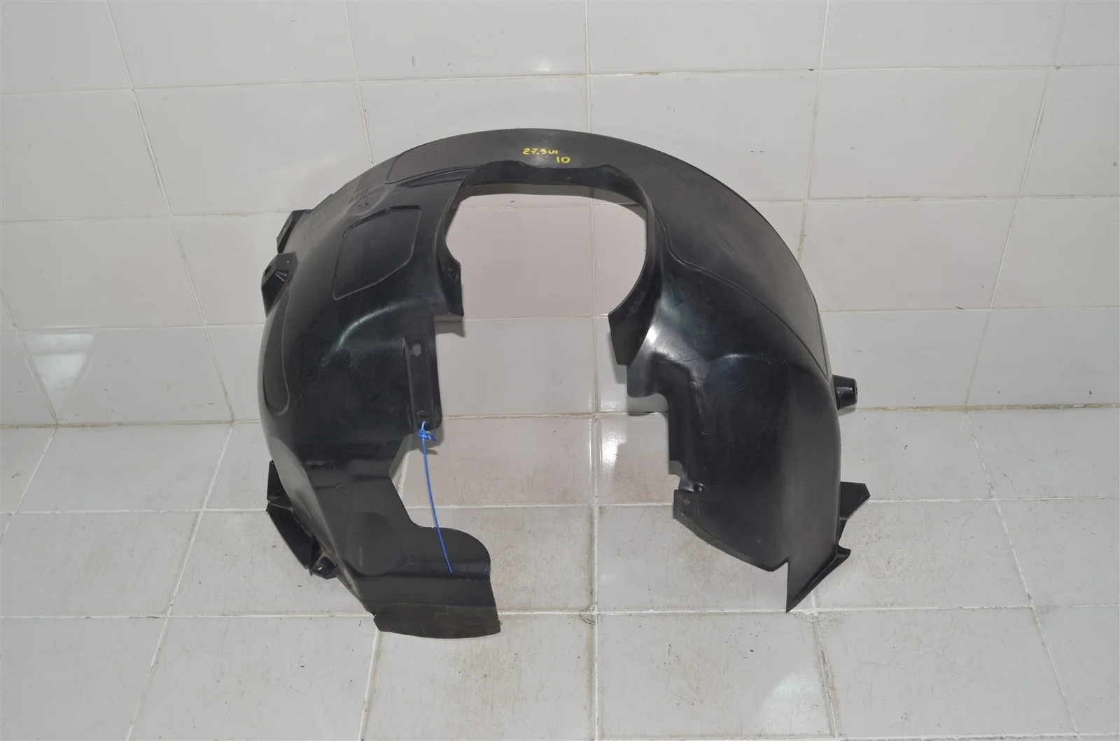 Подкрылок FORD FOCUS 2010-2019 1675580 3, передний правый