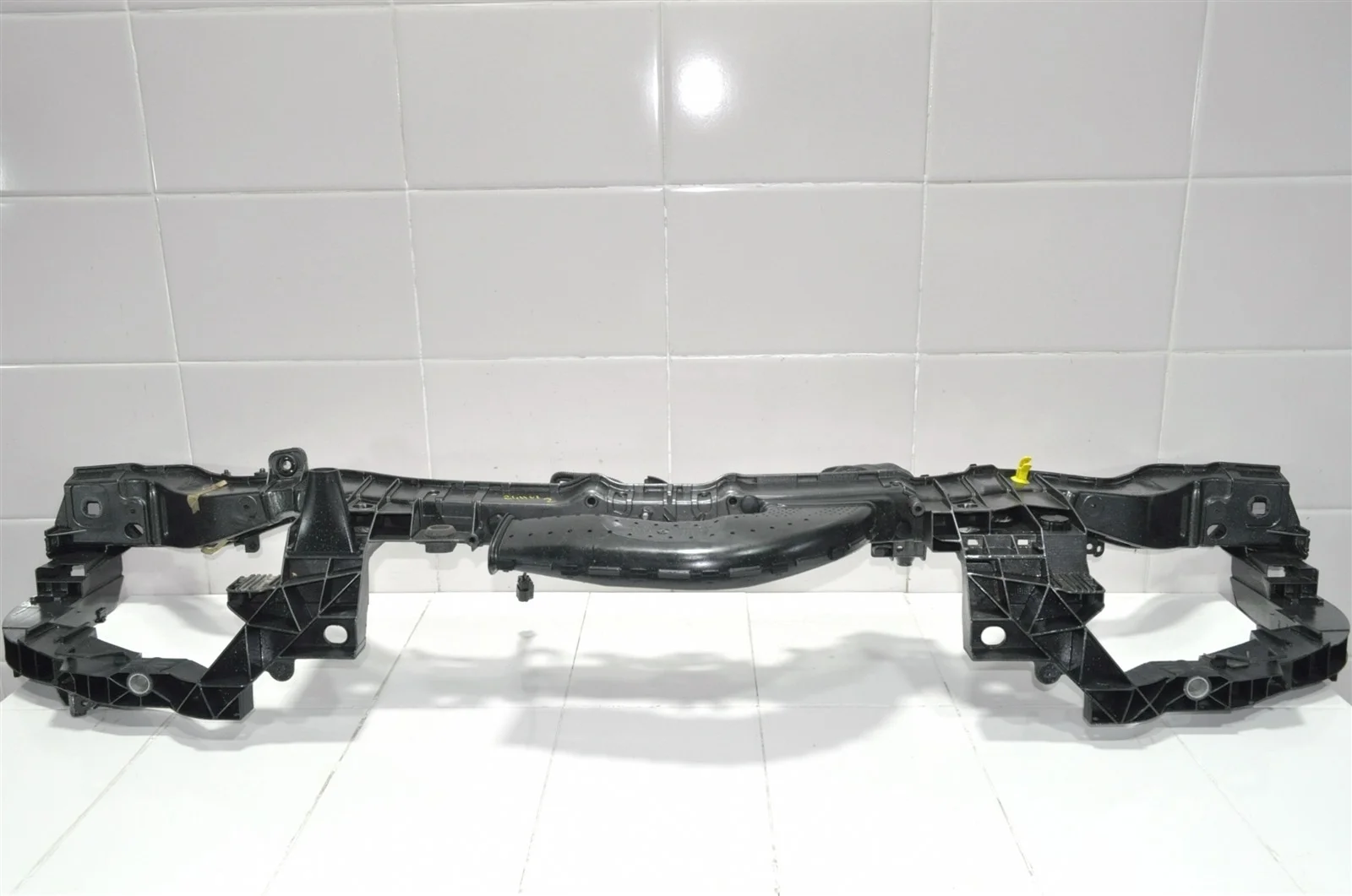 Панель передняя (телевизор) Ford Kuga 2012+ 1788544 CBS