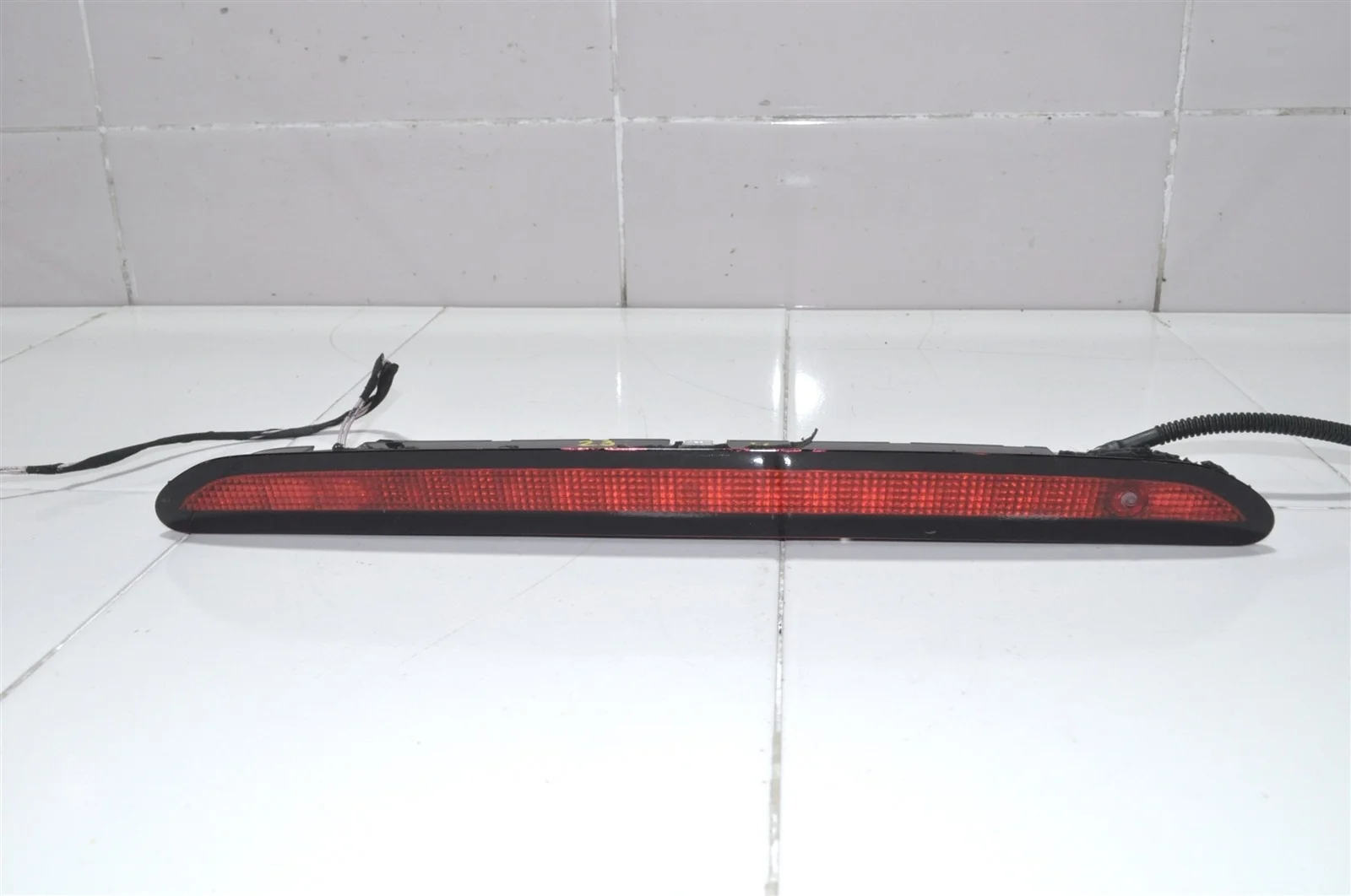 Дополнительный стоп сигнал VOLKSWAGEN GOLF 2012+ 5K0945087D 7