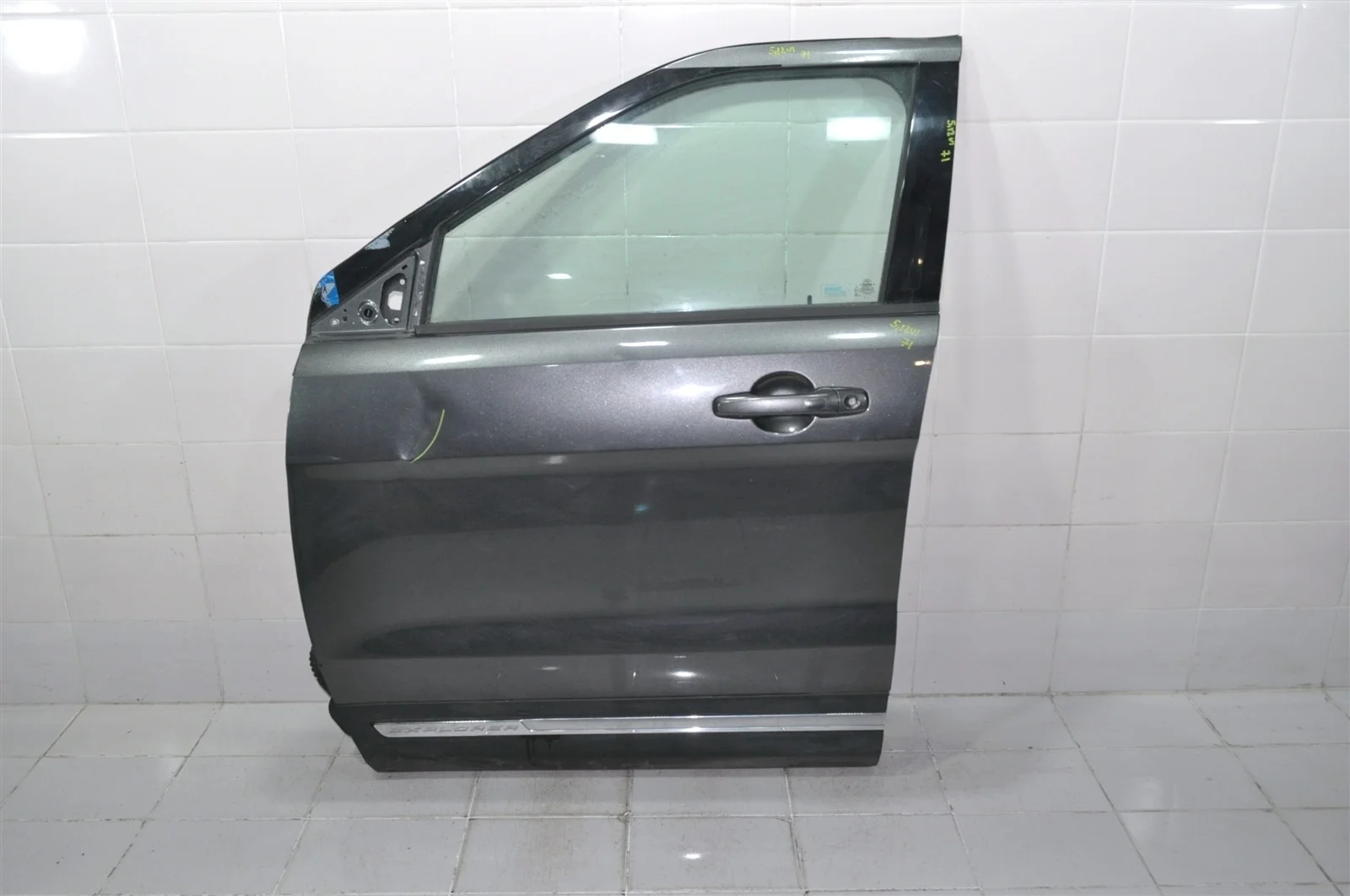 Дверь FORD EXPLORER 2011-2019 JB5Z7820125B U502, передняя левая
