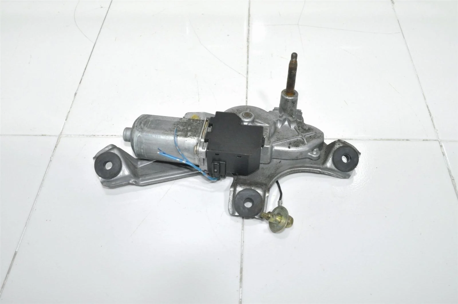 Мотор стеклоочистителя TOYOTA SIENNA 2003-2010 85130AE010 2, задний