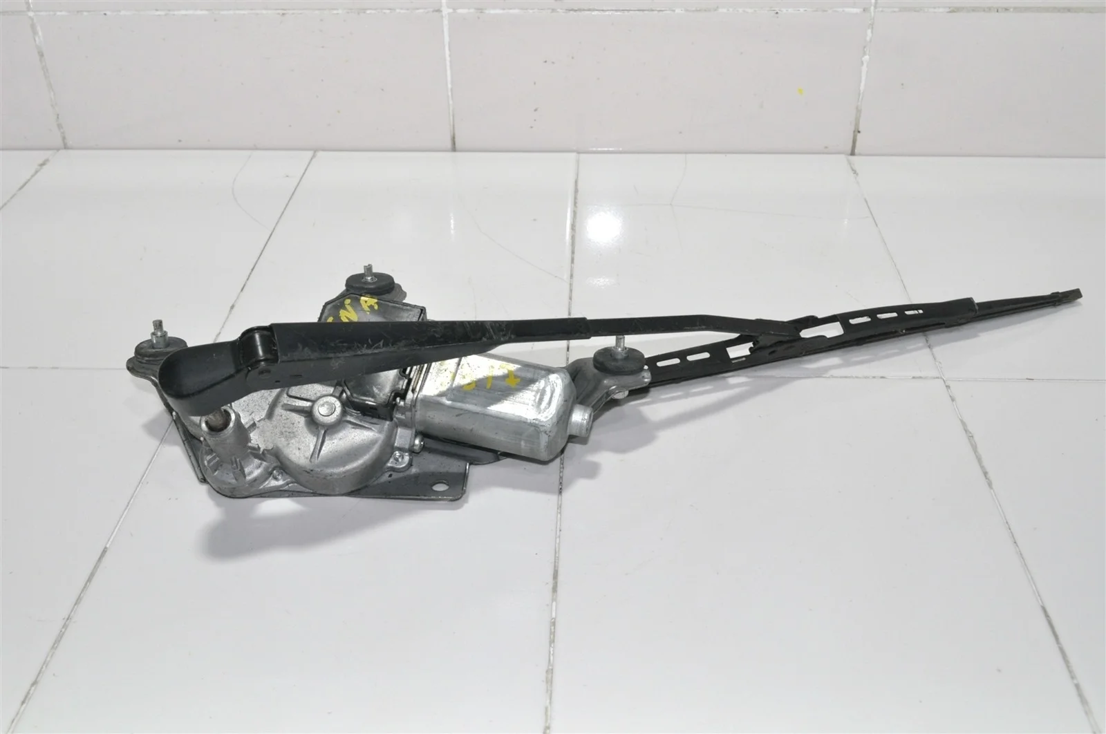 Мотор стеклоочистителя TOYOTA SIENNA 2003-2010 85130AE010 2, задний