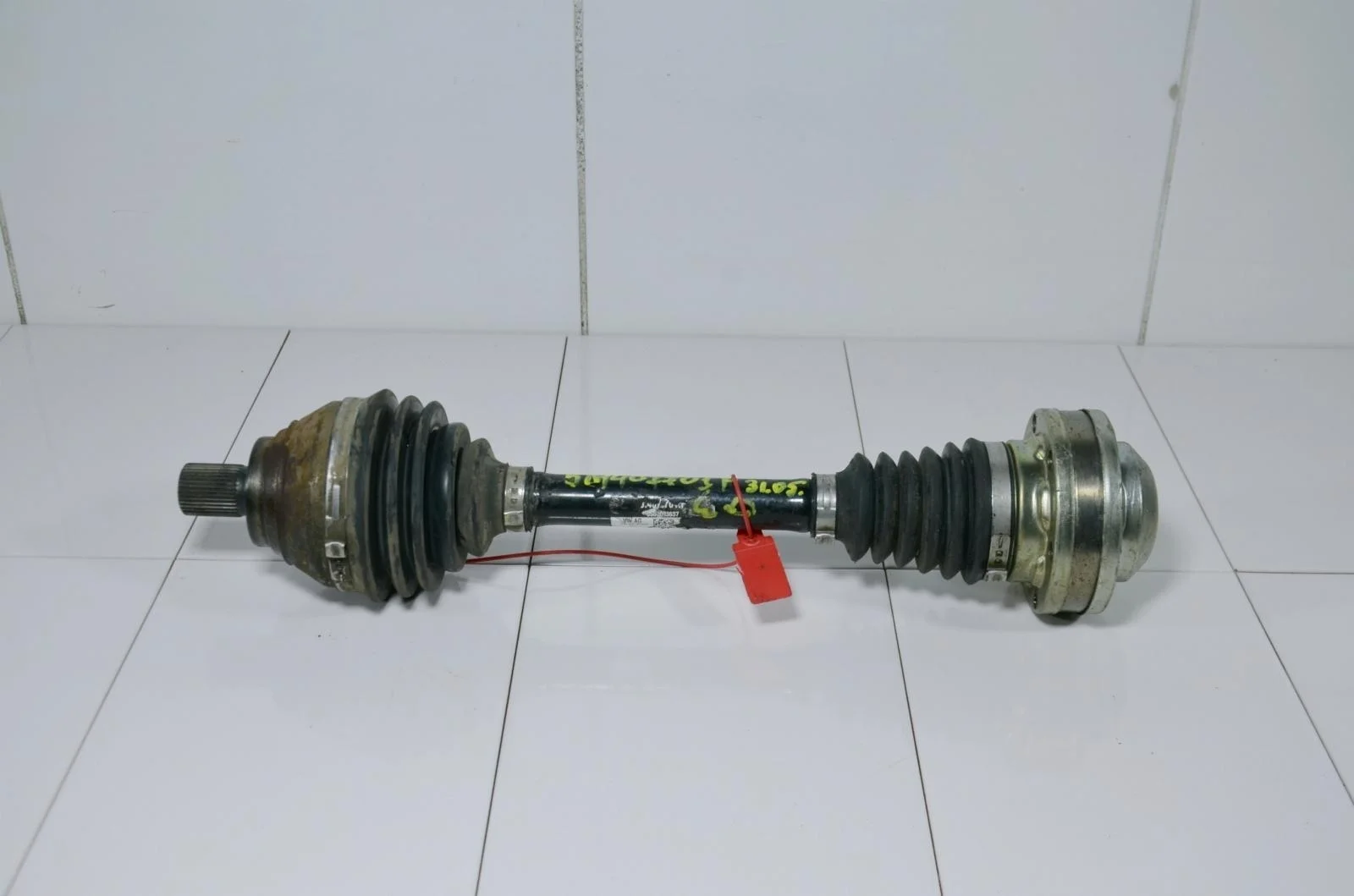 Привод VOLKSWAGEN TIGUAN 2008+ 5N0407763D 5N, передний левый