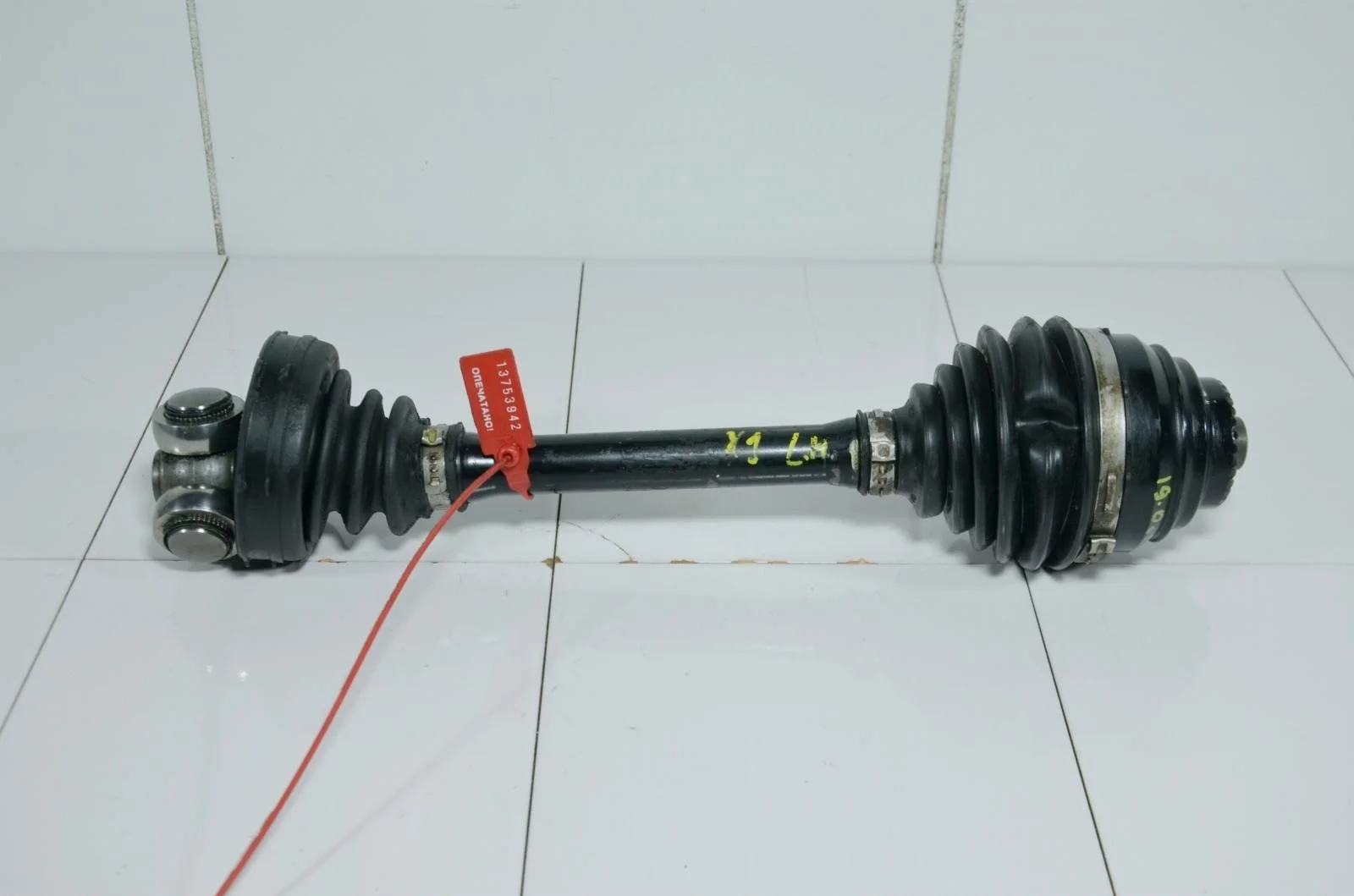 Привод BMW X1 2015+ 31605A2E055 F48, передний левый