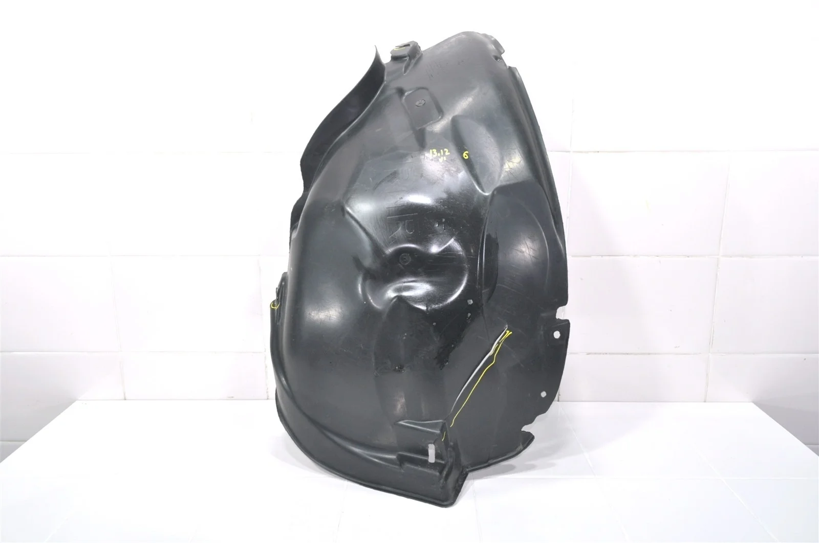 Подкрылок Land Rover RANGE ROVER EVOQUE 2011-2018 LR027396 L538, передний правый