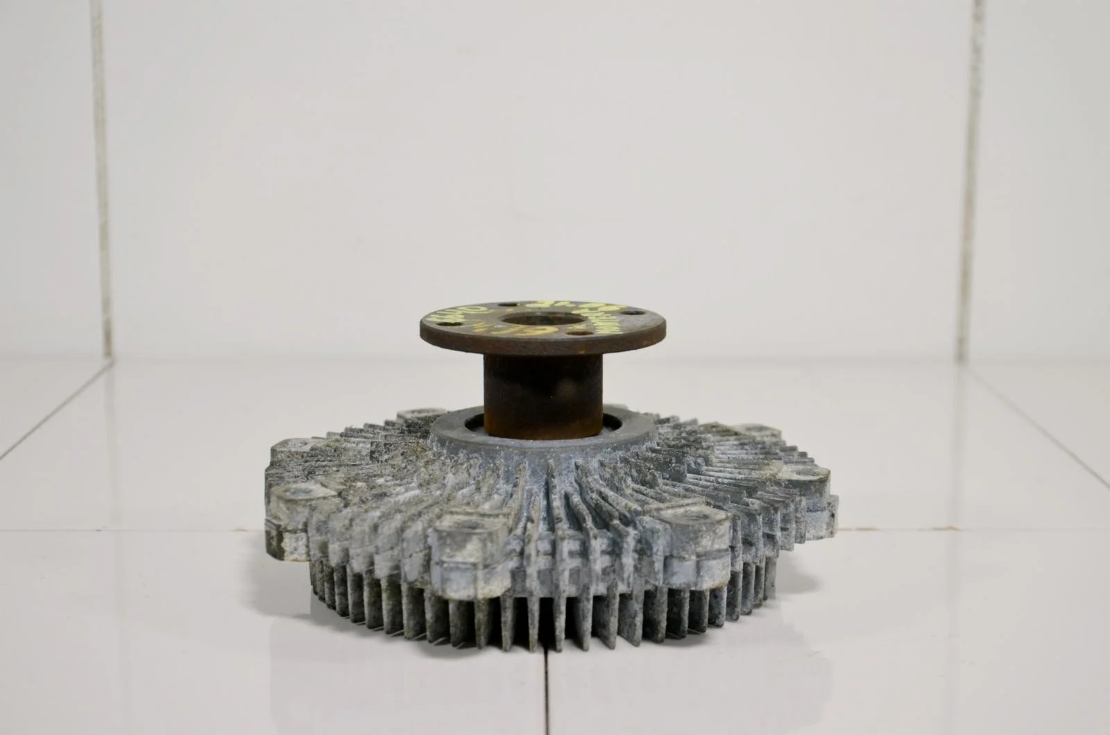 Вискомуфта Mitsubishi Montero Sport 2000 MD335271 K90 6G72