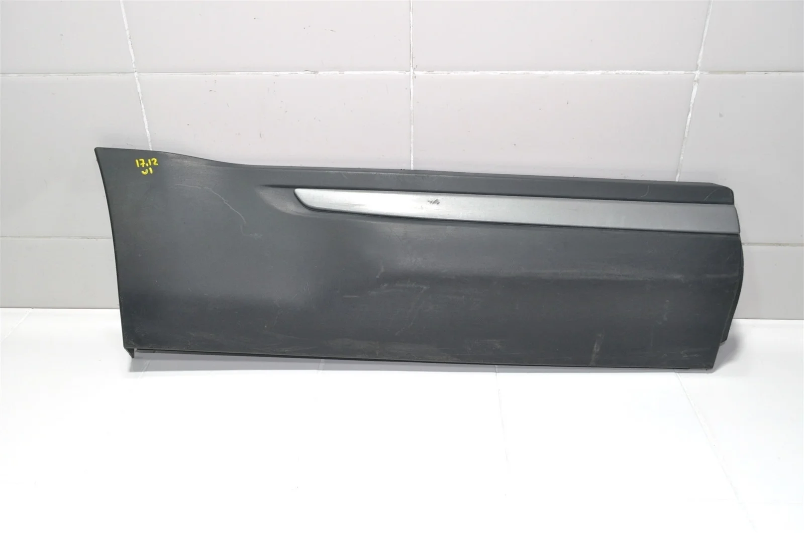 Накладка двери Land Rover RANGE ROVER EVOQUE 2011-2018 LR053218 L538, задняя правая