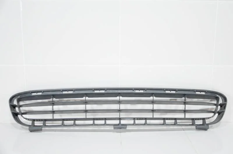 Решетка бампера TOYOTA CAMRY 2006+ 5311206010 ACV40, передняя