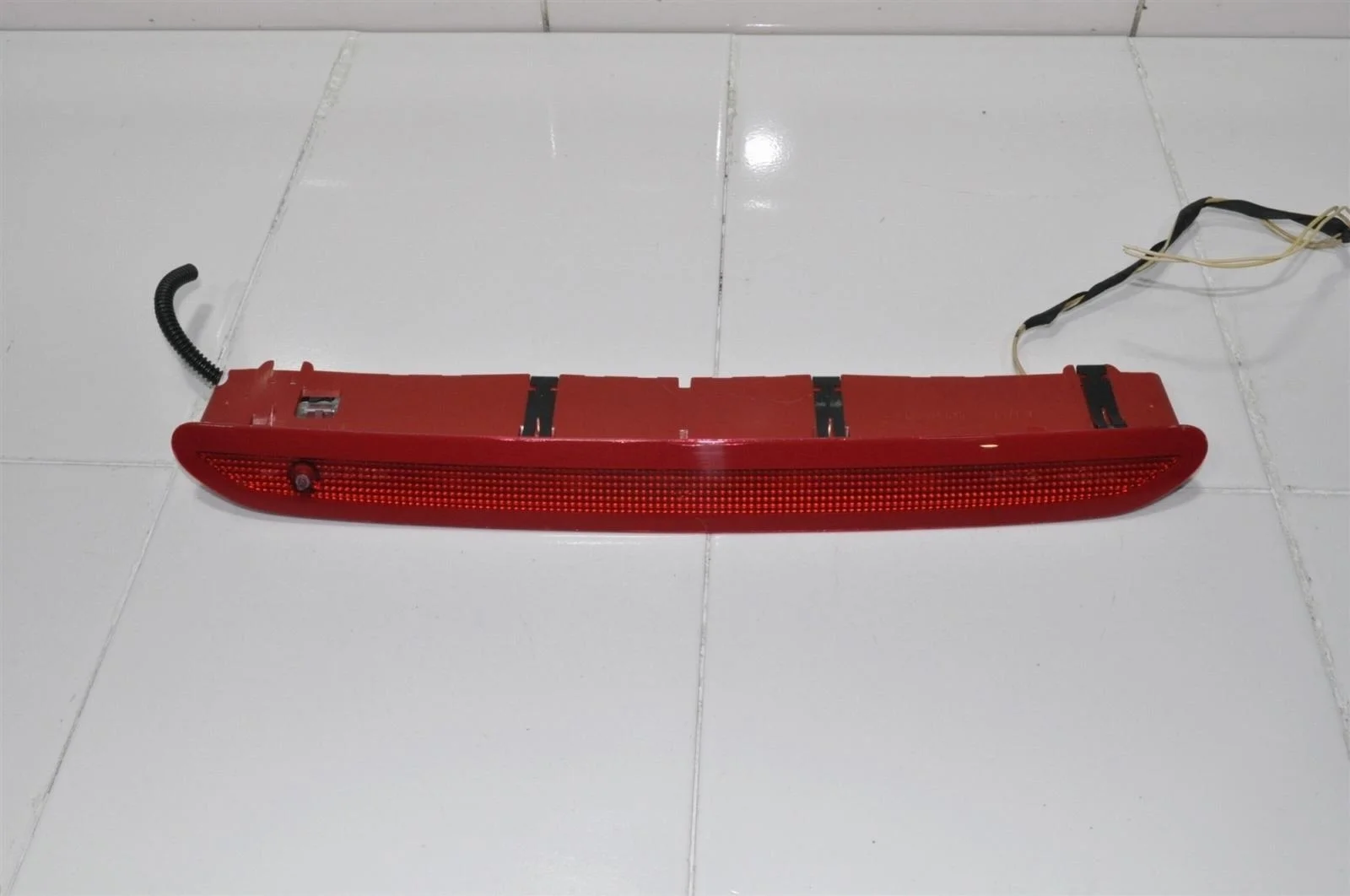 Дополнительный стоп сигнал VOLKSWAGEN GOLF 2012+ 5K0945087D 7