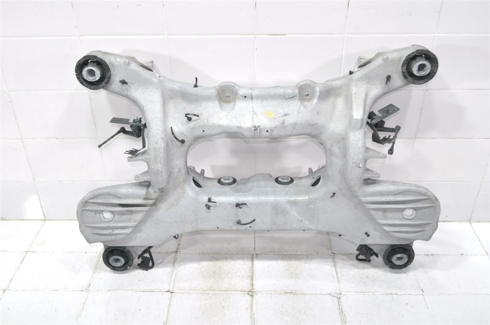 Балка подвески LAND ROVER RANGE ROVER SPORT 2013+ LR037517 L494, задняя