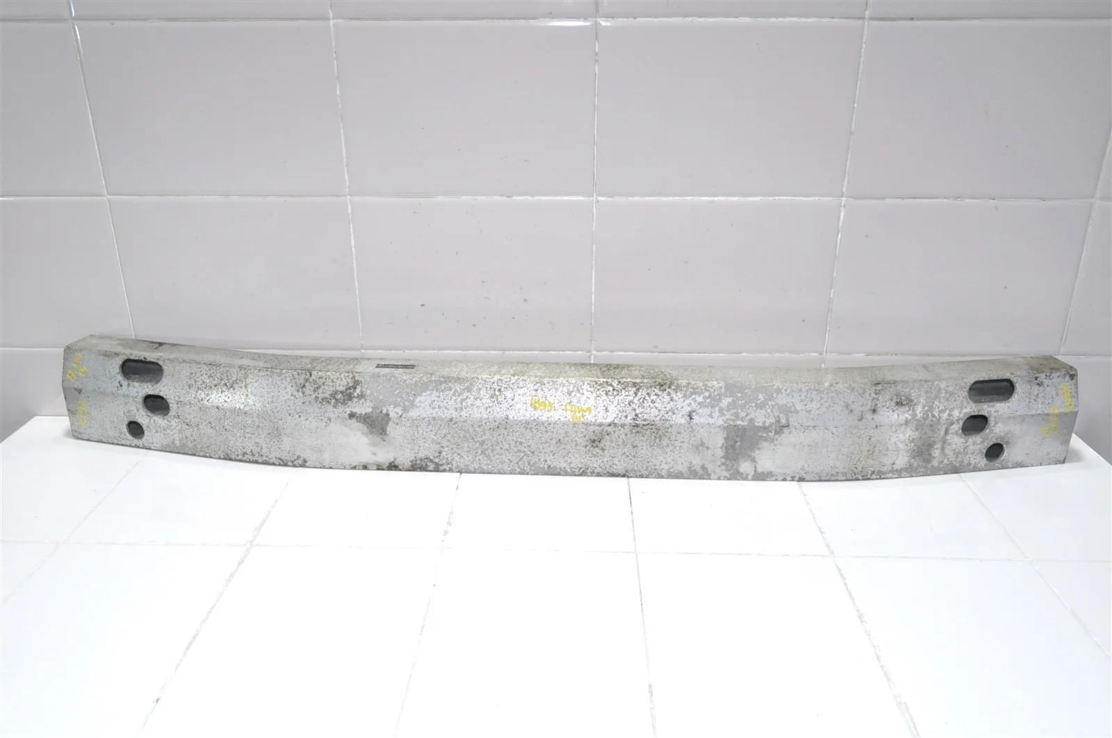 Усилитель бампера LEXUS RX350 2003-2009 5213148061 XU30, передний