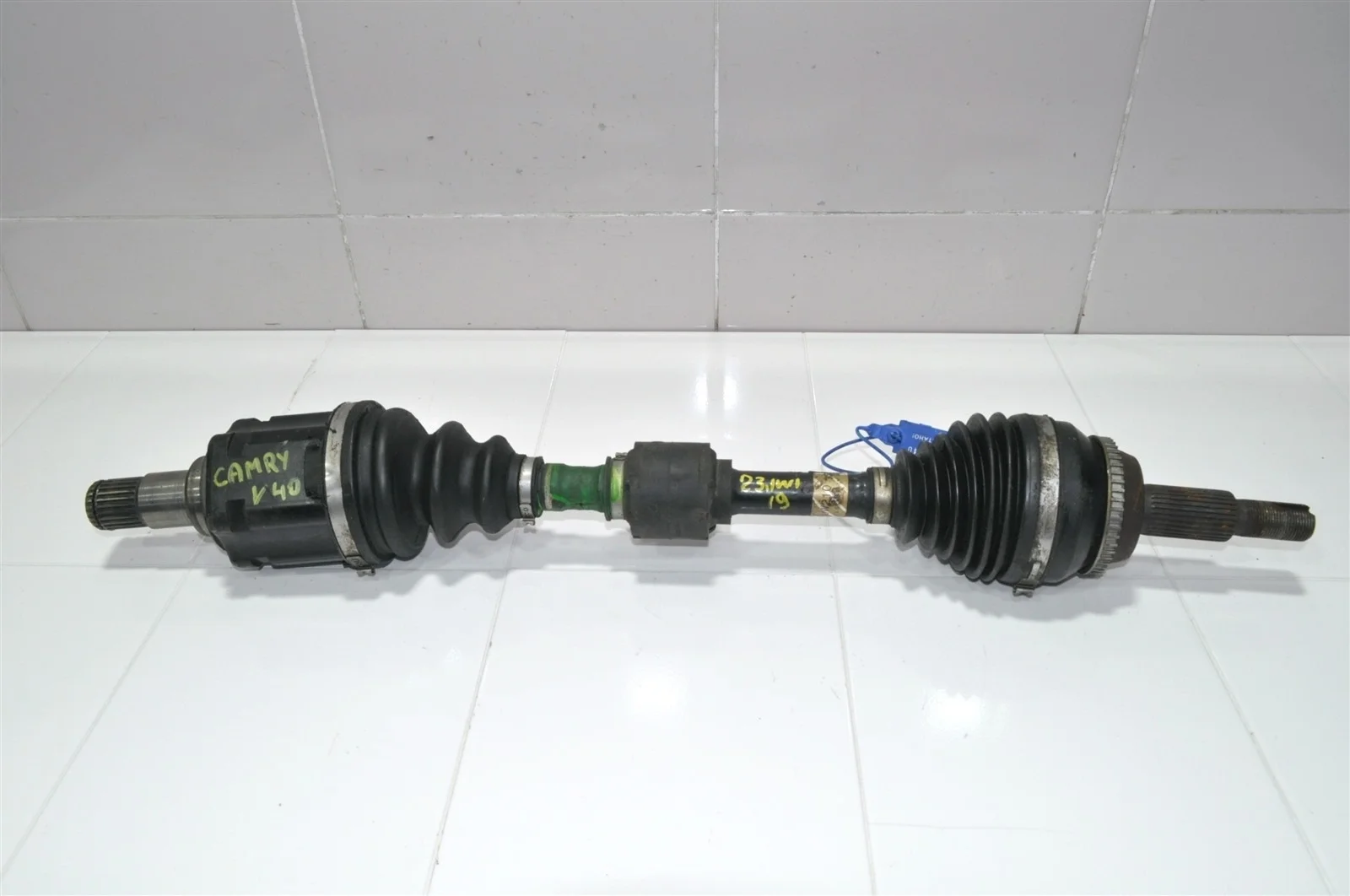 Привод TOYOTA CAMRY 2006+ 434200W210 XV40, передний левый