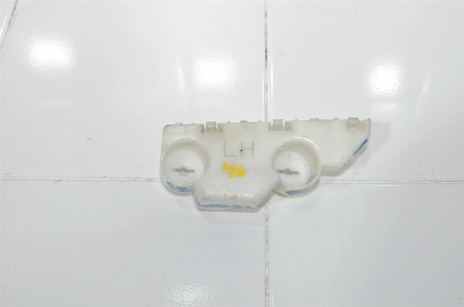 Кронштейн бампера NISSAN TEANA 2014+ 622213TA0A L33, передний левый