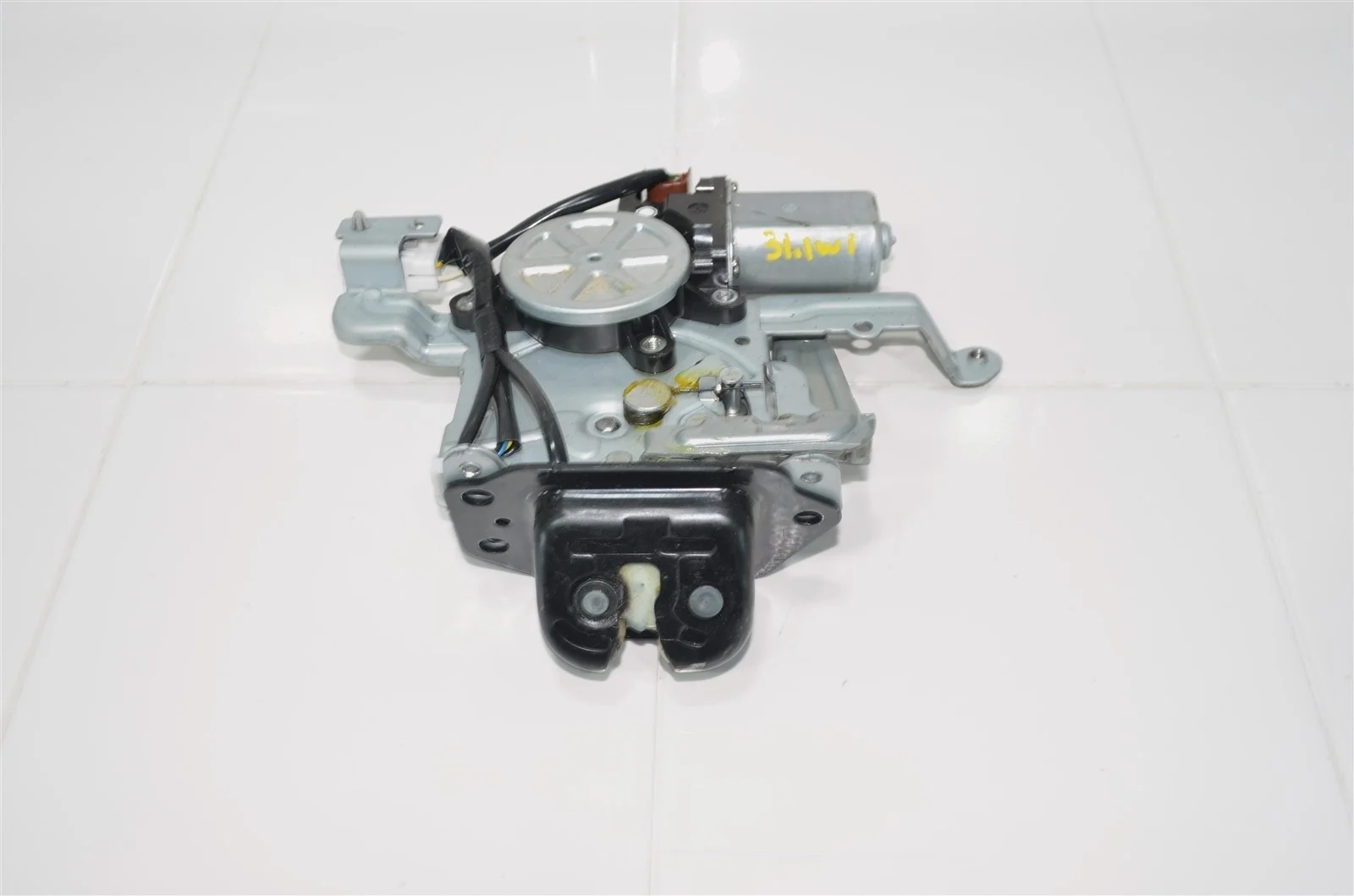 Замок багажника NISSAN X-TRAIL 2013+ 905001AA0B T32