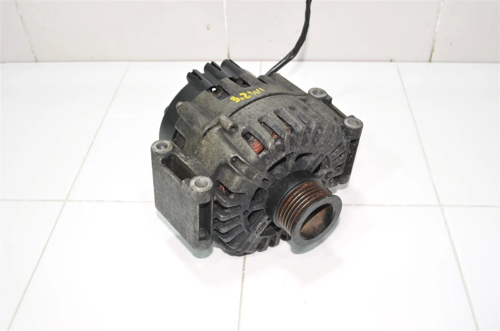 Генератор MERCEDES-BENZ GL-class 2006-2012 A0141540402 X164 4.7 M273.923