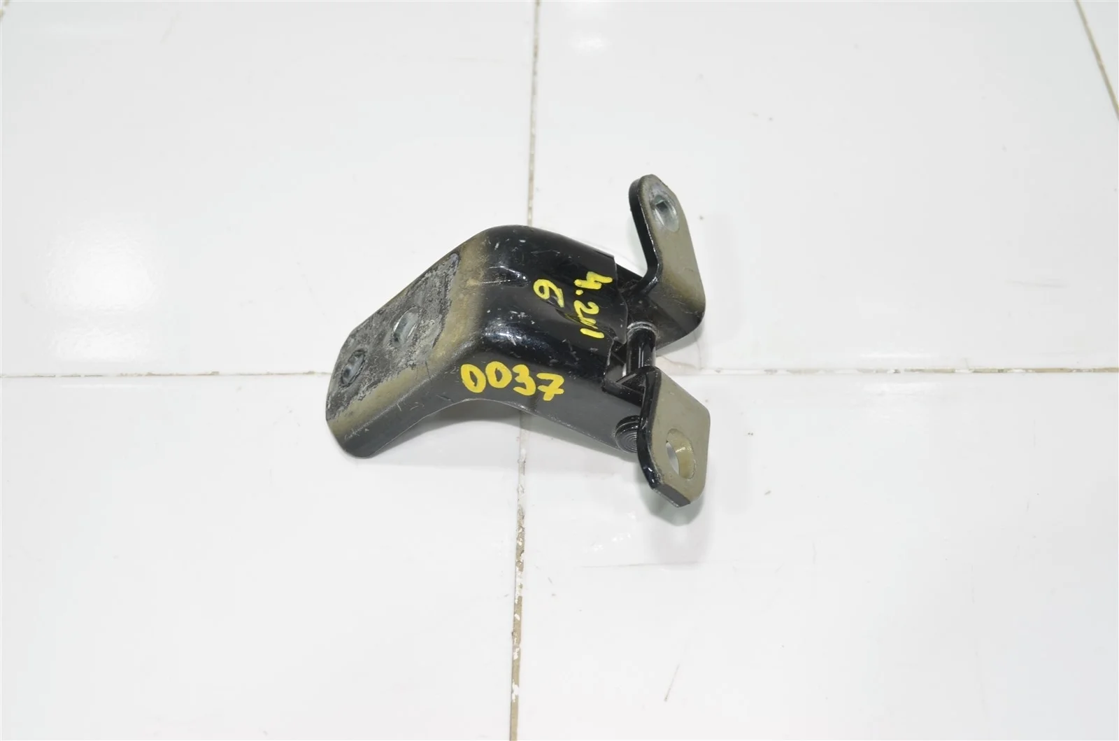 Петля двери NISSAN MURANO 2015+ 804015AA0B Z52, передняя левая