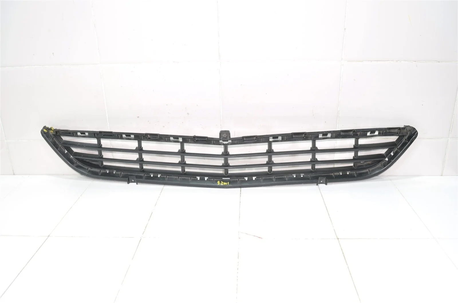 Решетка бампера центральная OPEL MOKKA 2012+ 42334417 J13